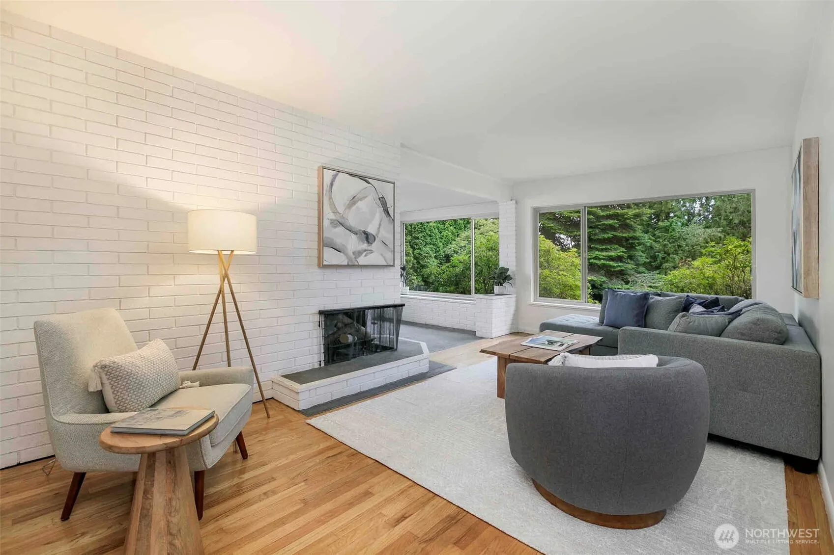 Property photo for 12541 4th Avenue Nw, Seattle photo 2