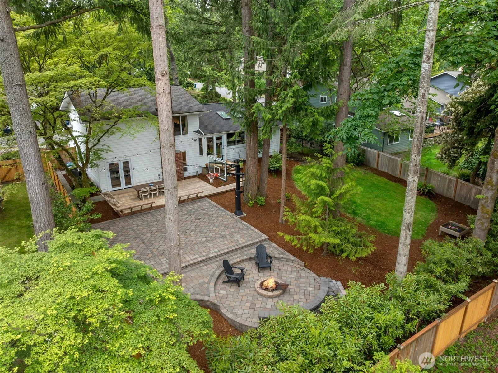 Property photo for 18210 Ne 28th Street, Redmond photo 2