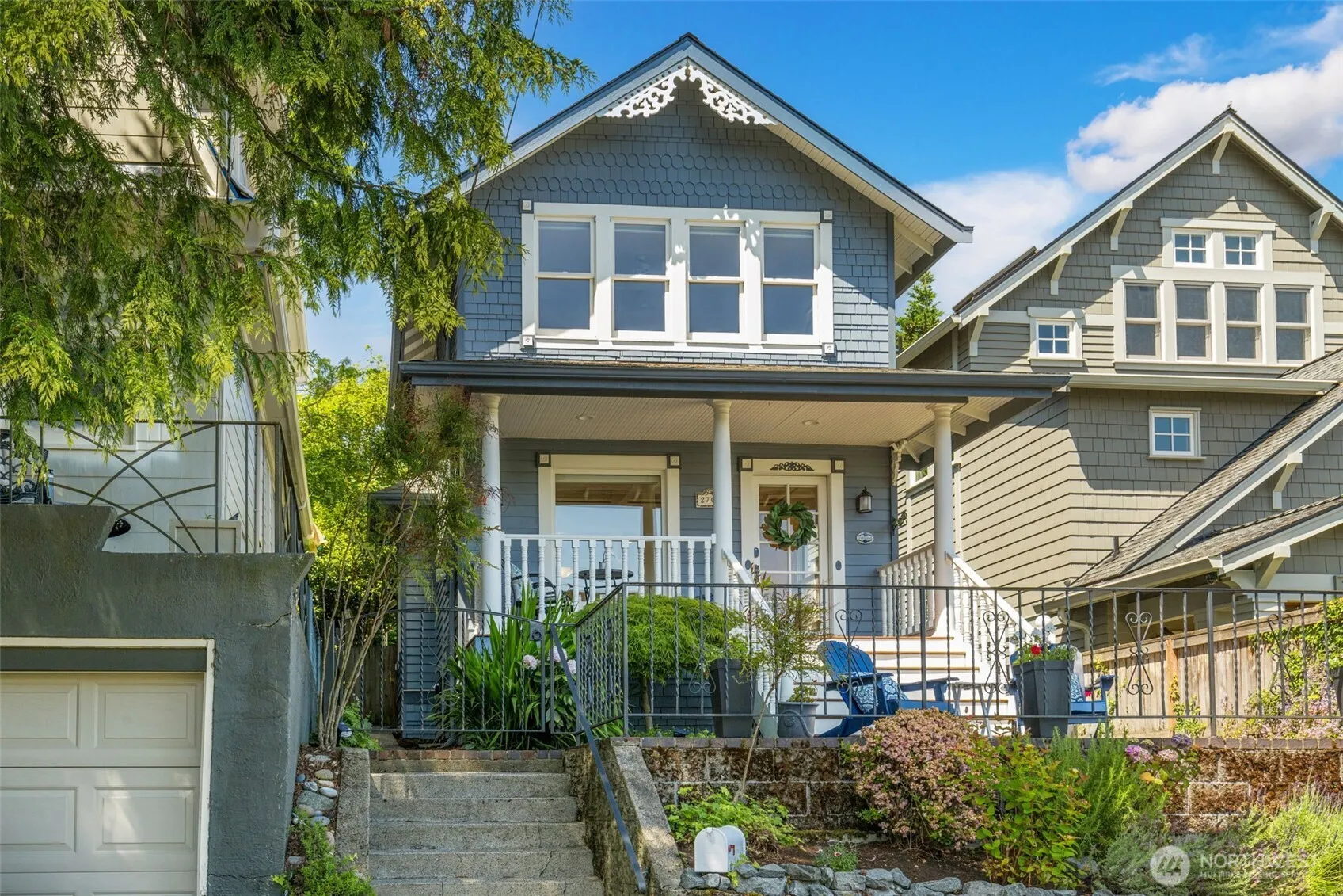 Property photo for 2707 4th Avenue W, Seattle