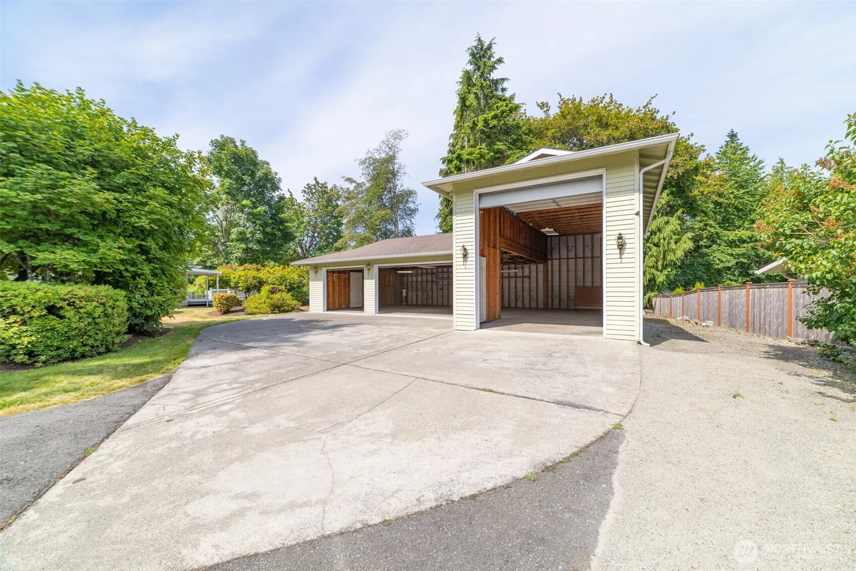 Property photo for 14646 Se 181st Street, Renton photo 3
