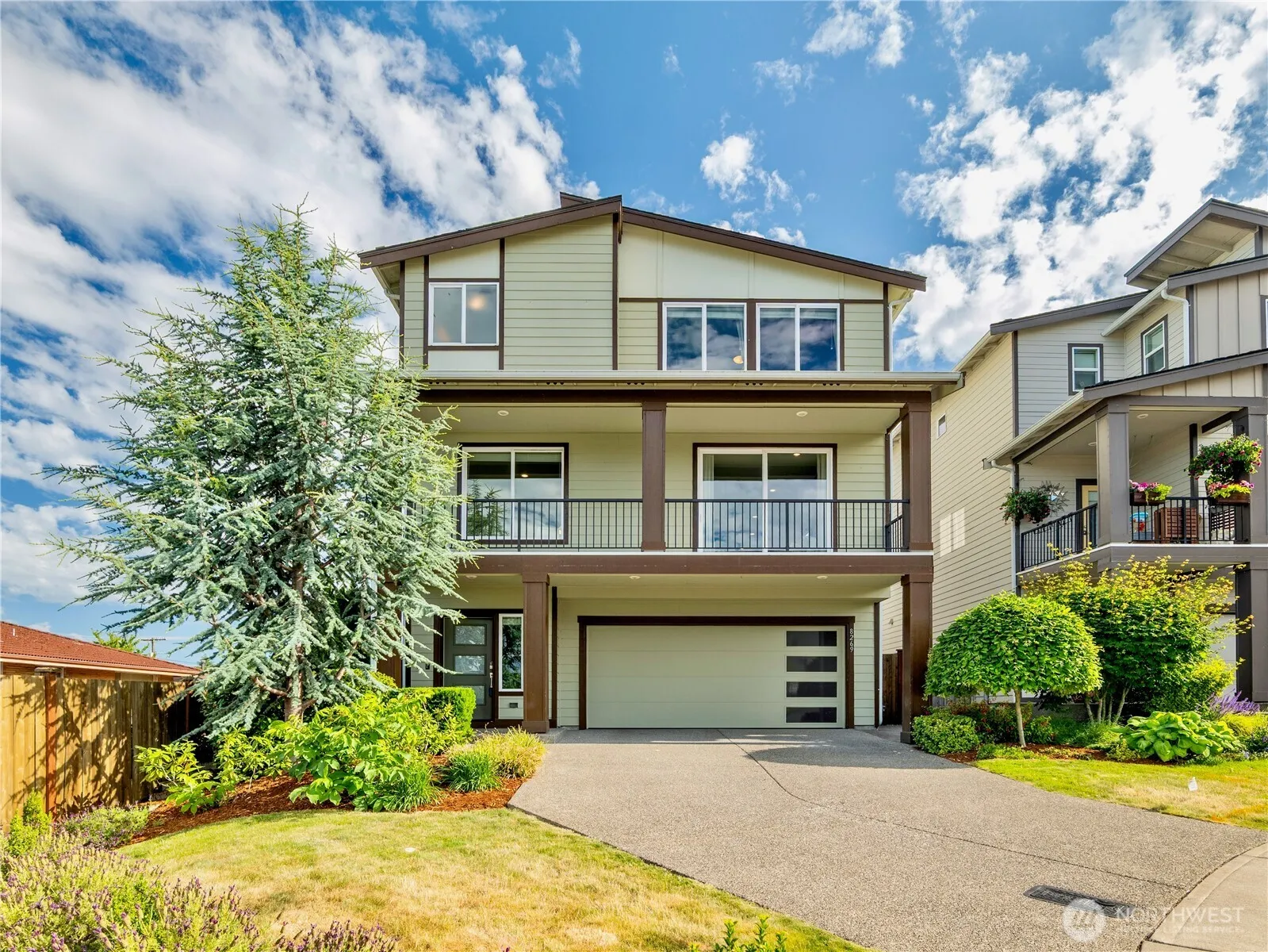 Property photo for 8269 S 118th Court, Seattle photo 2