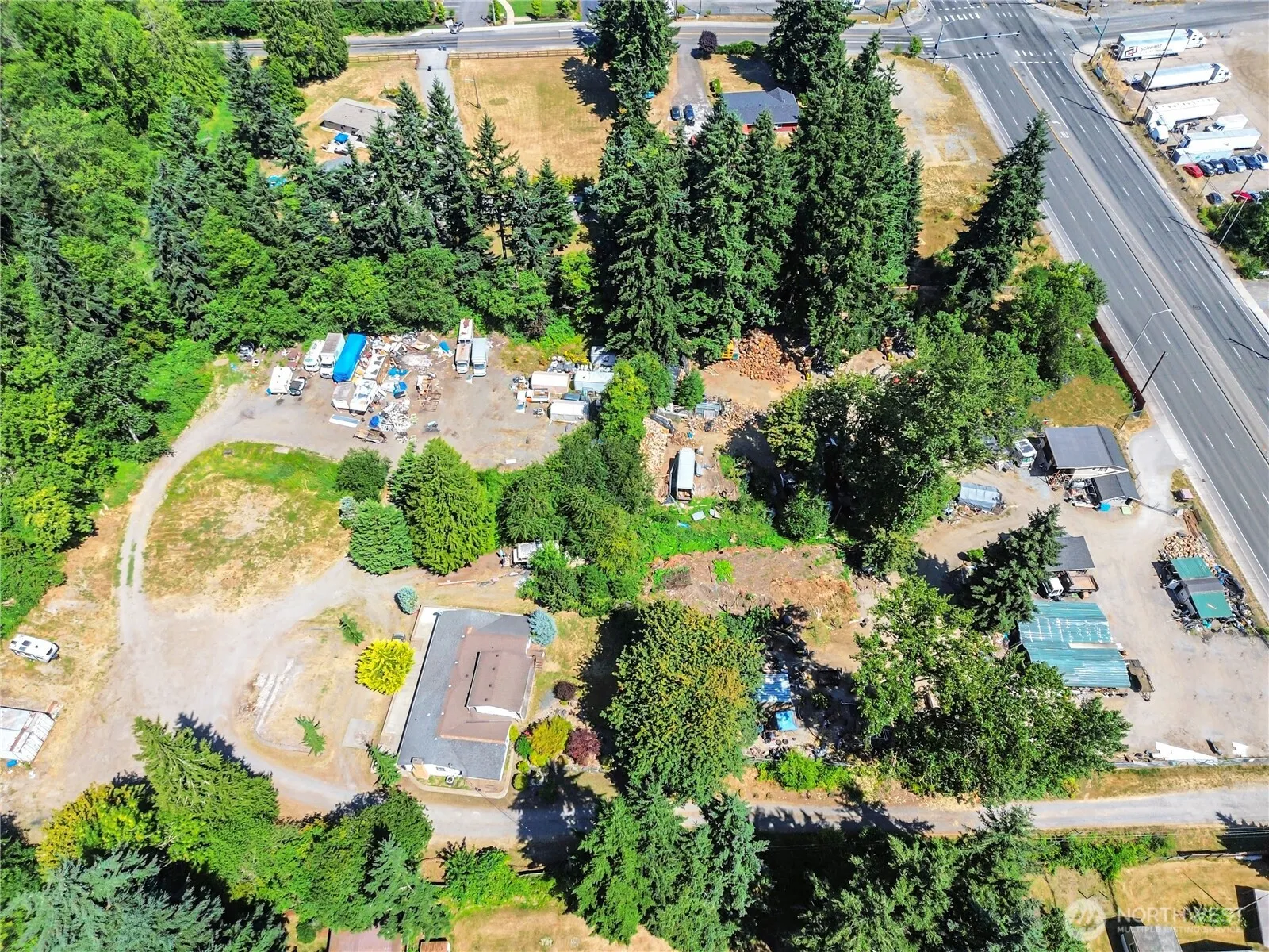 Property photo for 14524 Canyon Road, Puyallup photo 2