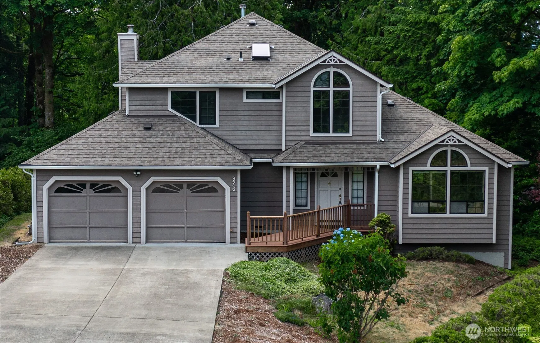 Property photo for 976 Ne Milton Court, Bremerton