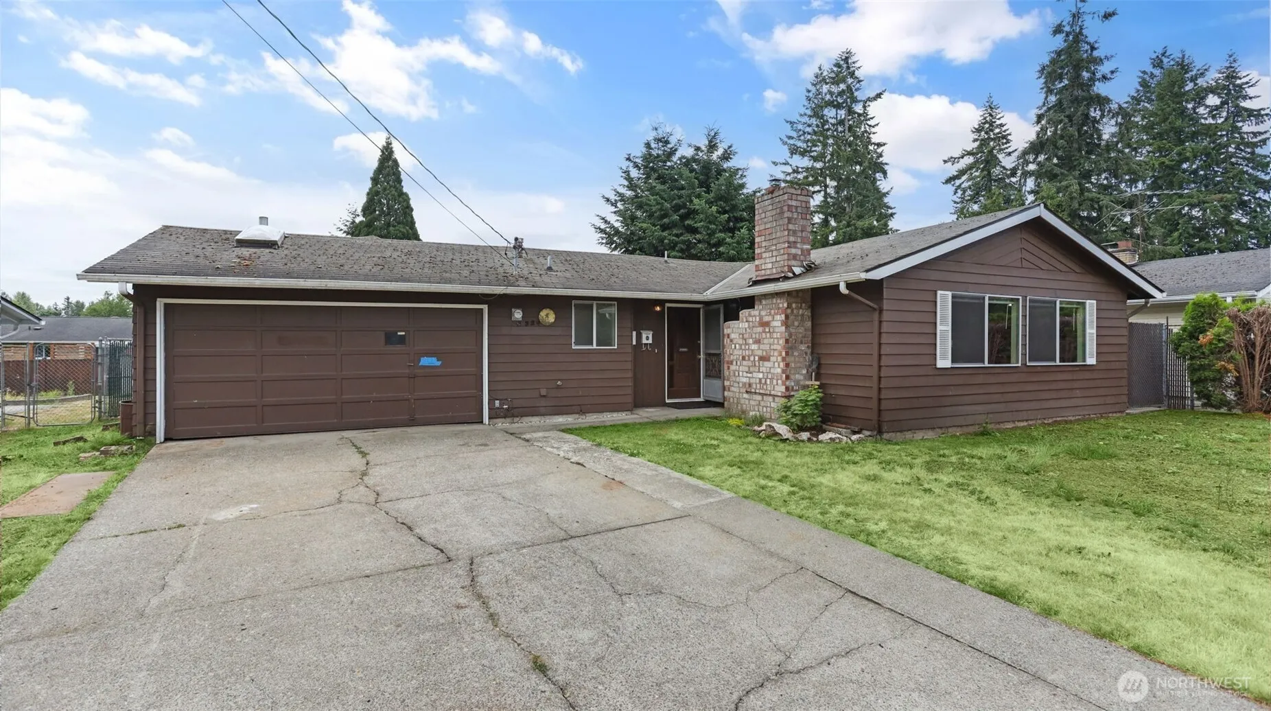 Property photo for 4325 Ne 10th Place, Renton photo 3