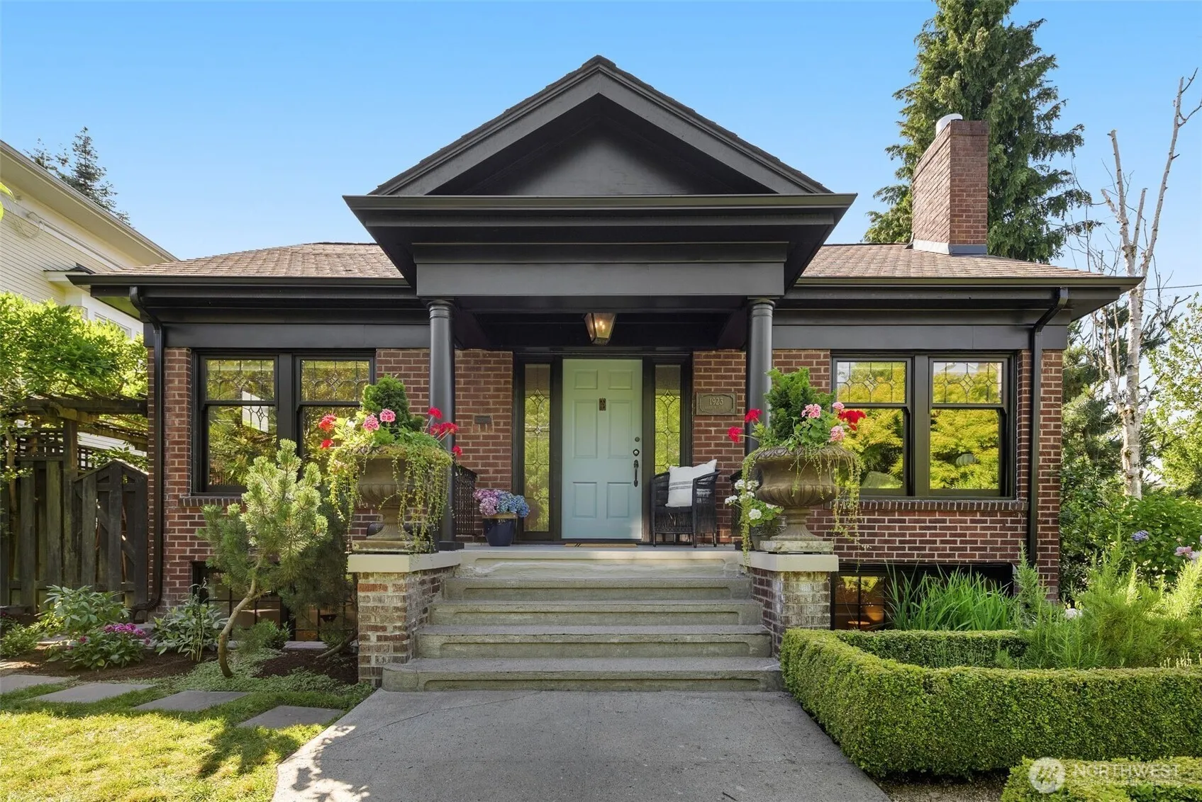 Property photo for 1923 Warren Avenue N, Seattle
