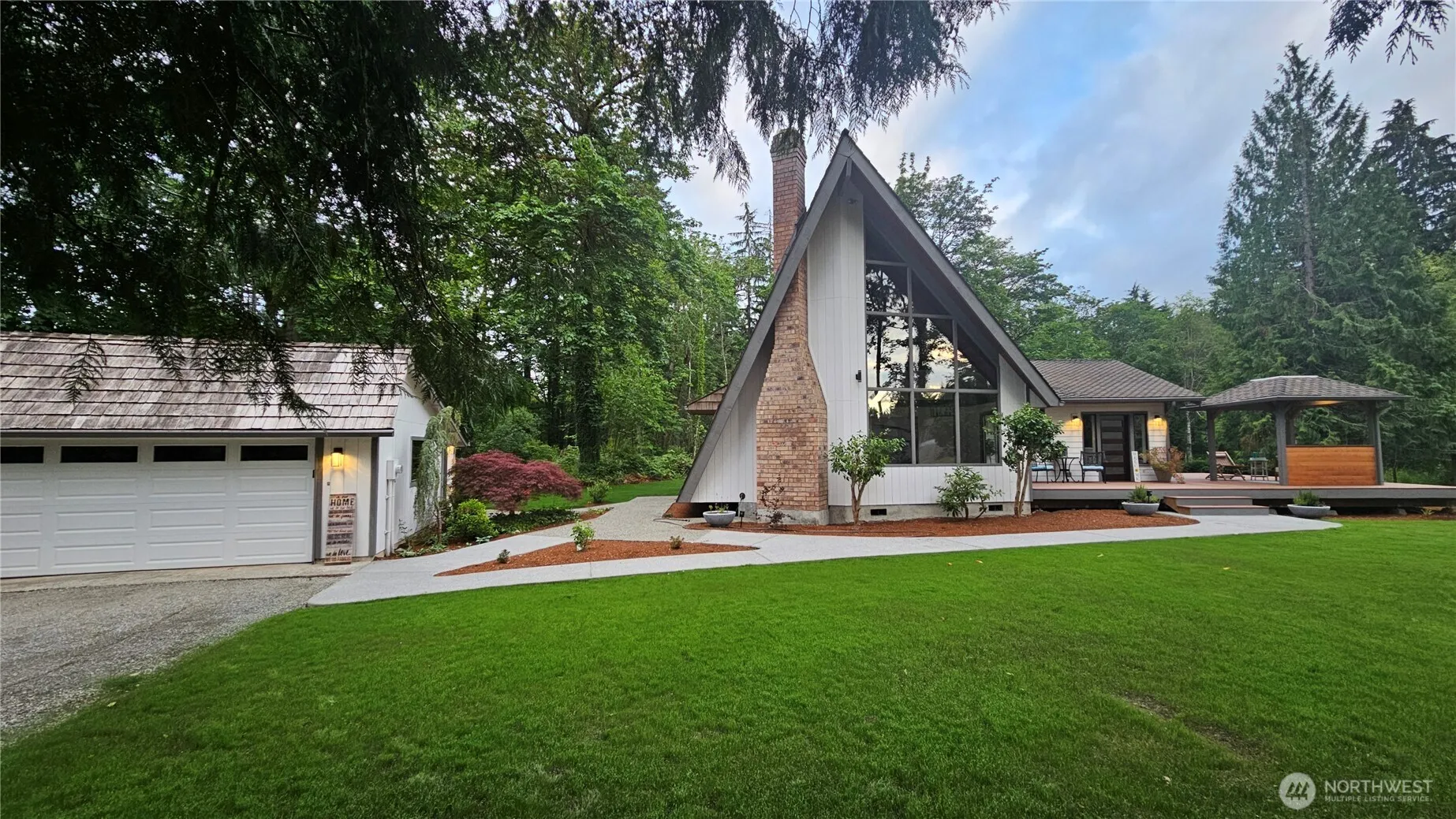 Property photo for 31203 W Lake Morton Drive Se, Kent