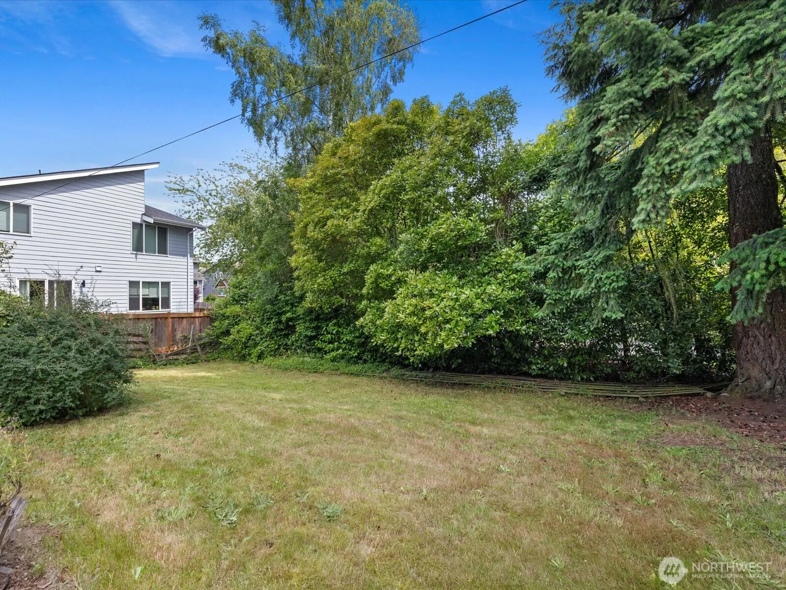 Property photo for 20101 Poplar Way, Lynnwood photo 5