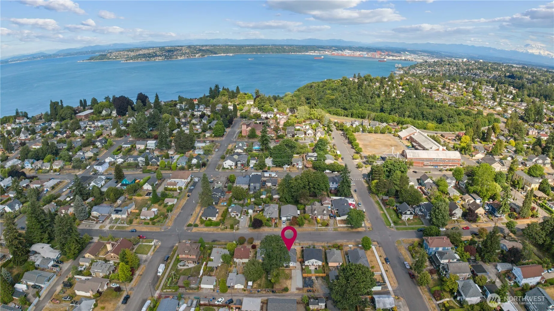 Property photo for 3914 N Gove Street, Tacoma photo 2