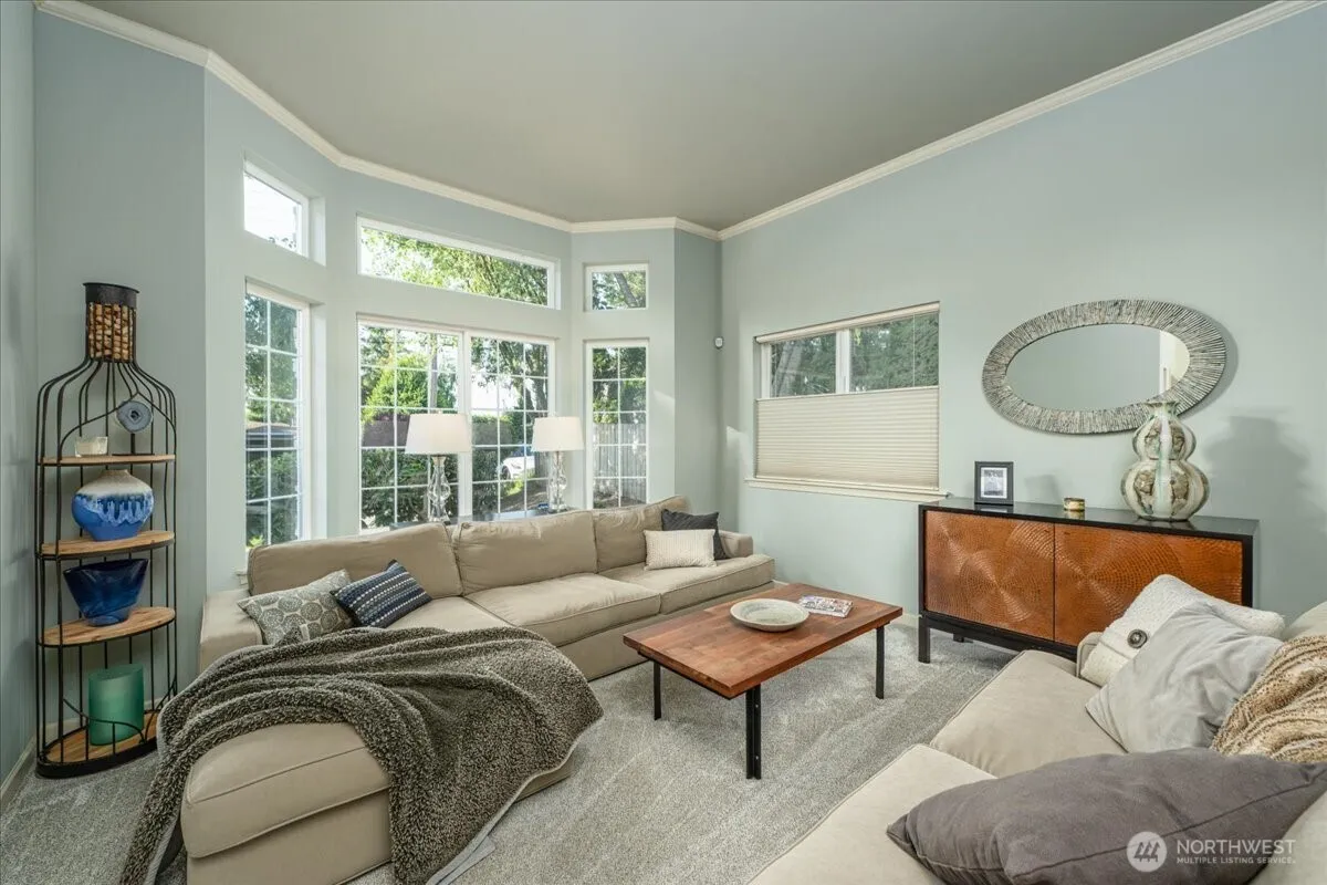 Property photo for 2547 Ne 97th Street, Seattle photo 4
