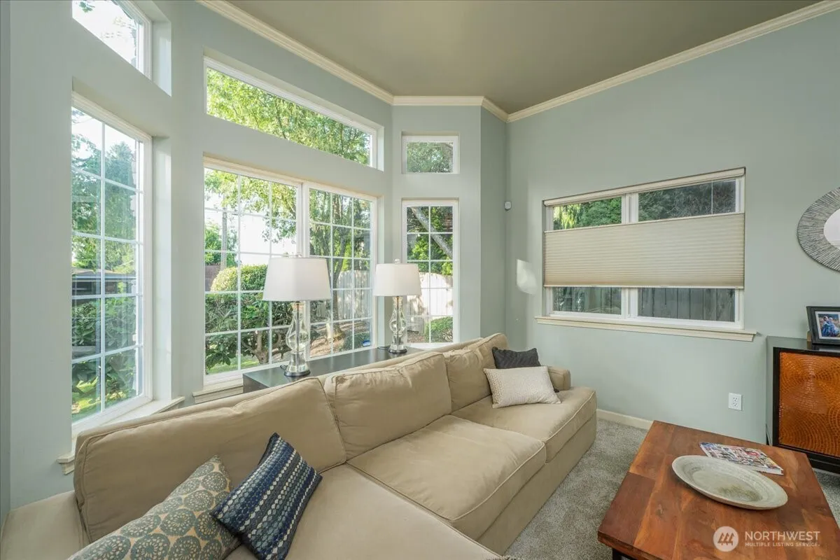 Property photo for 2547 Ne 97th Street, Seattle photo 5