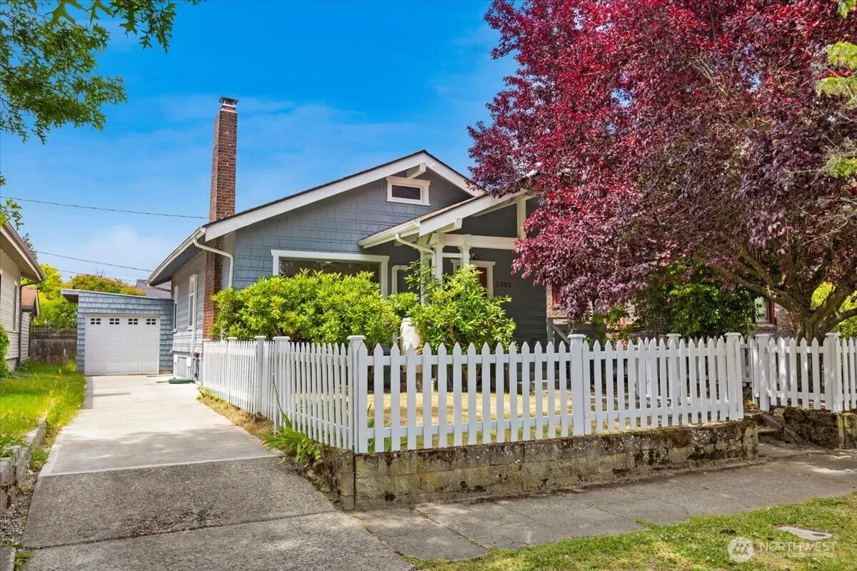 Property photo for 1305 N 6th Street, Tacoma photo 3