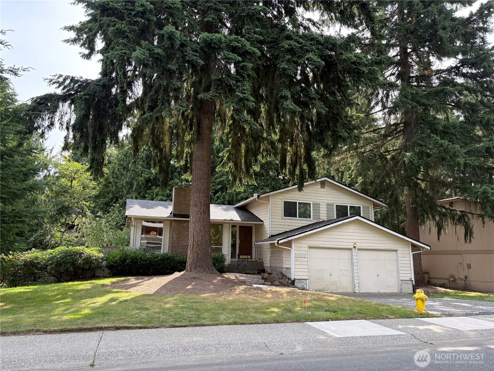Property photo for 10906 165th Place Ne, Redmond