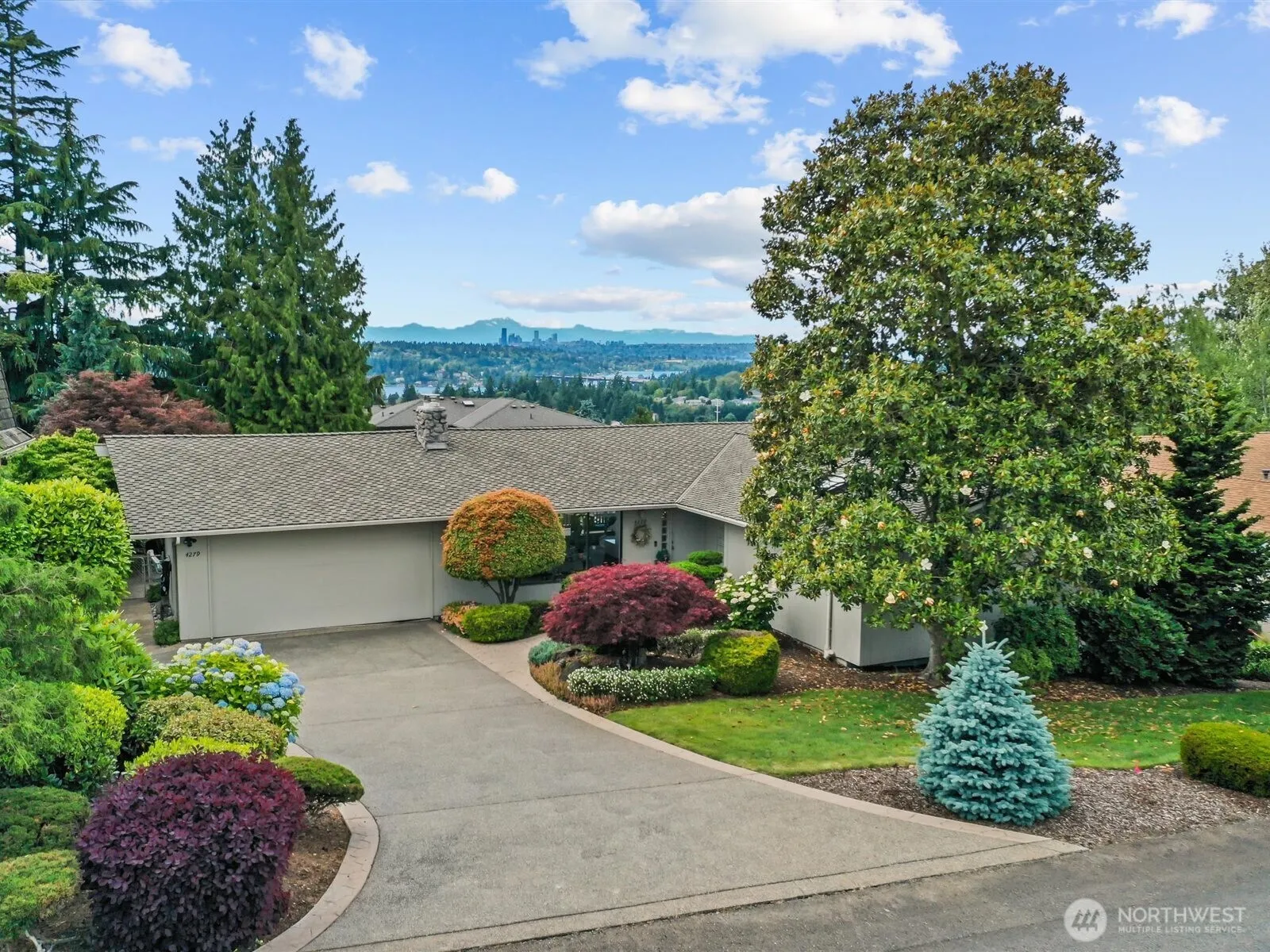 Property photo for 4279 133rd Avenue Se, Bellevue