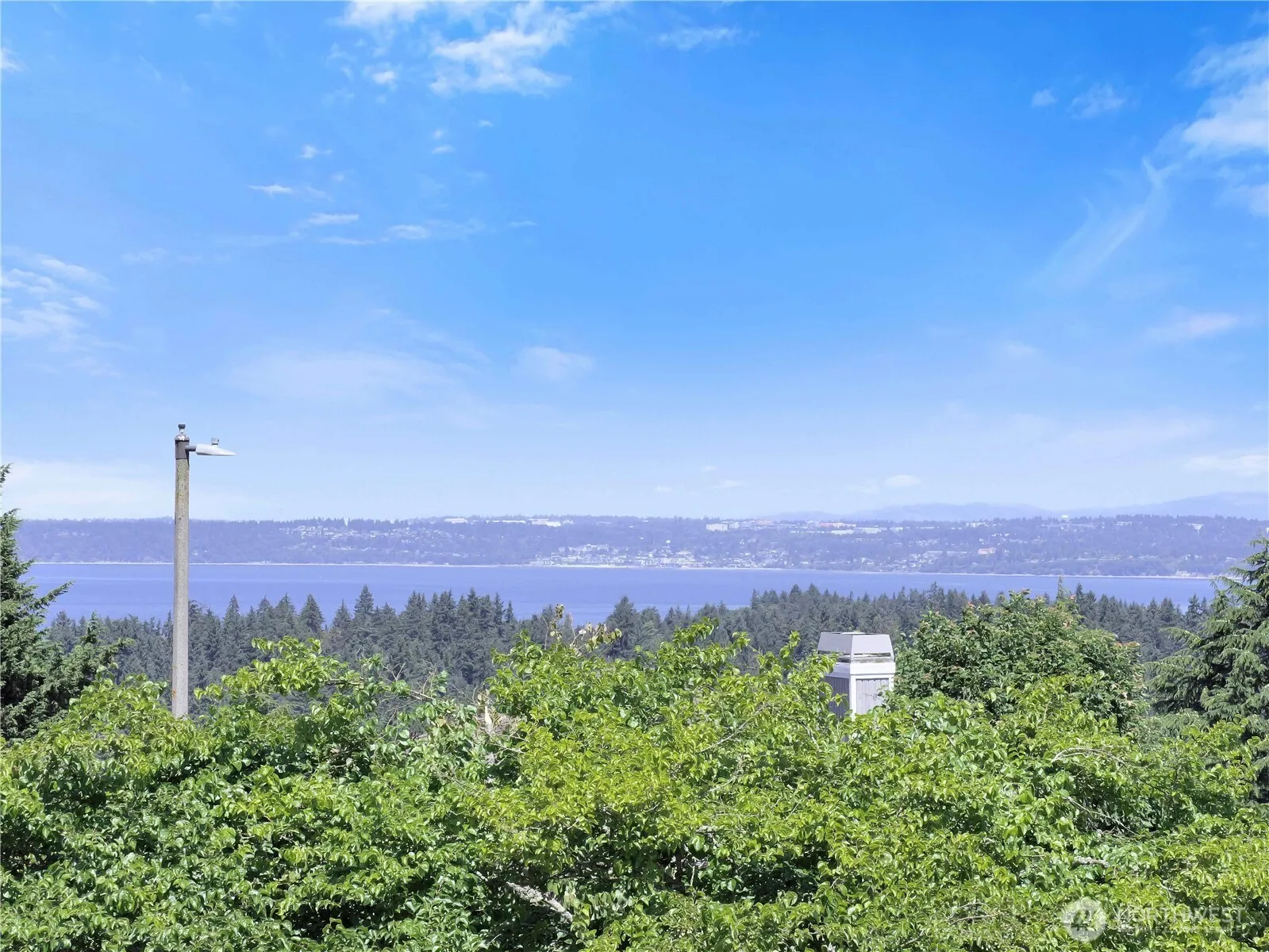 Property photo for 5609 Orca Drive Ne, Tacoma photo 5