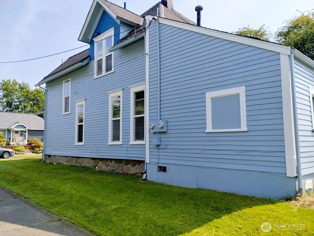Property photo for 2523 H Street, Bellingham photo 5