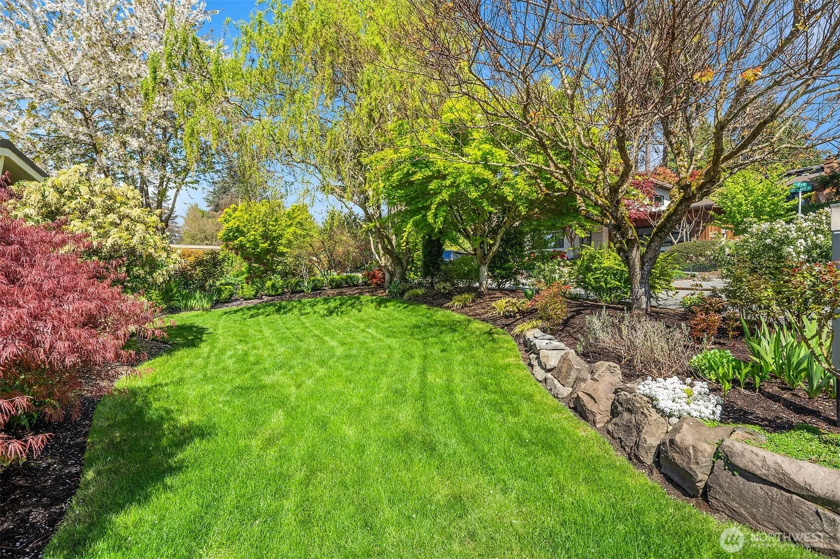 Property photo for 4711 110th Avenue Ne, Kirkland photo 4