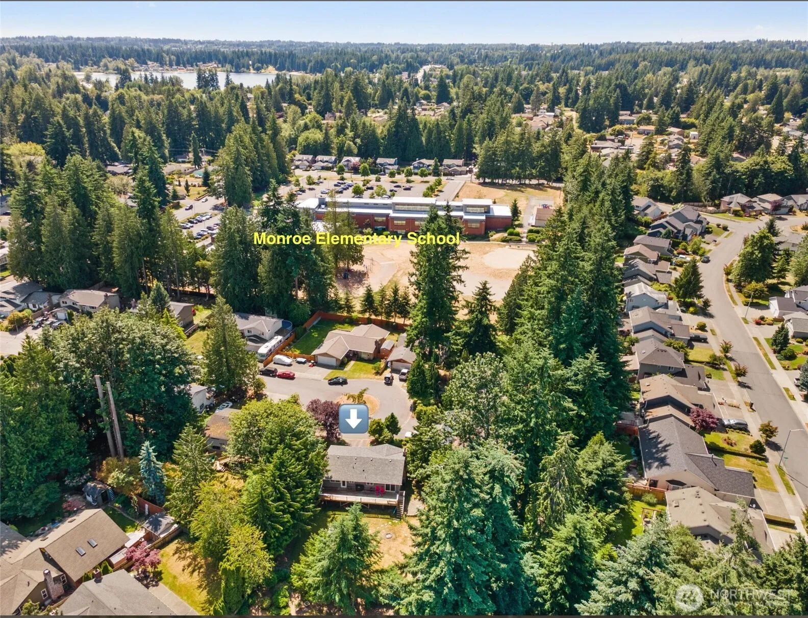 Property photo for 10813 29th Drive Se, Everett photo 2