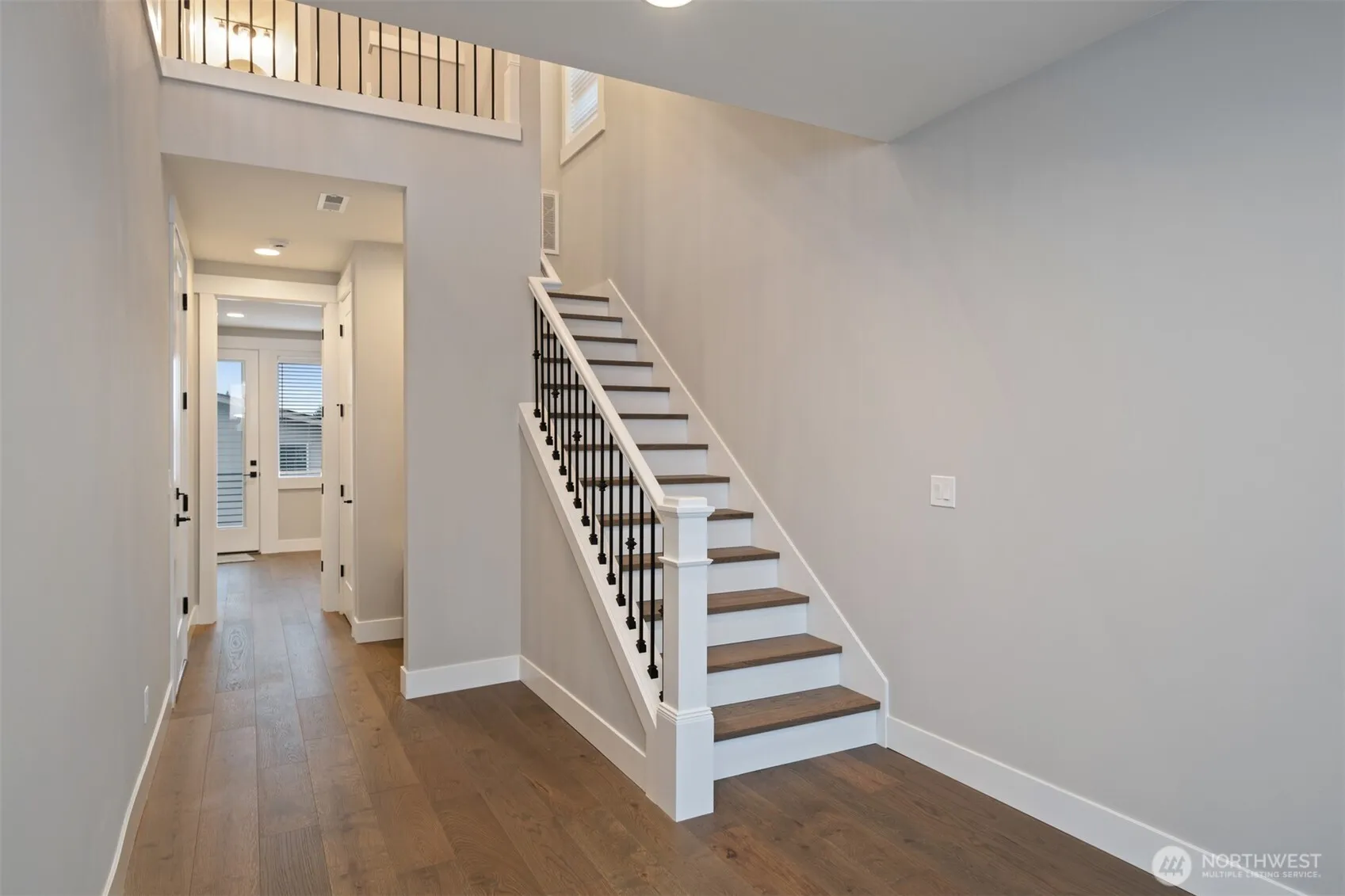 Property photo for 7559 S 130th Place, Seattle photo 3