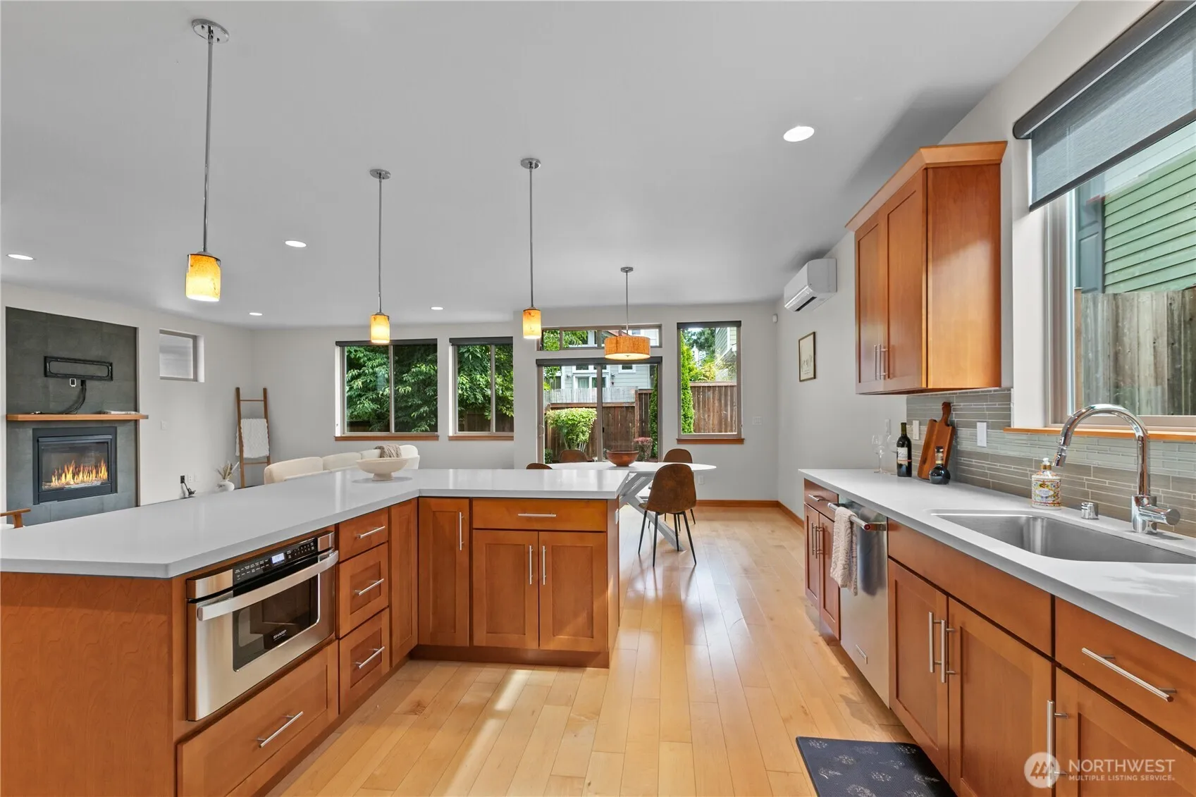 Property photo for 3800 Sw Holden Street, Seattle photo 3