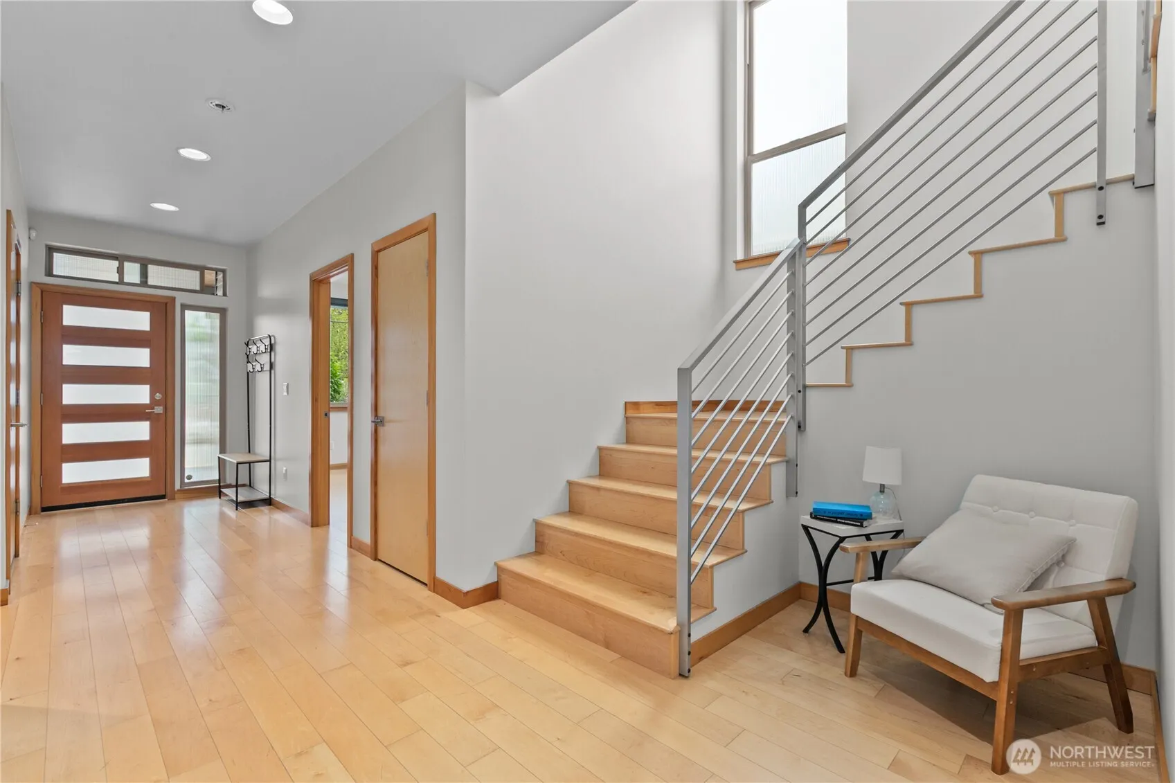 Property photo for 3800 Sw Holden Street, Seattle photo 2