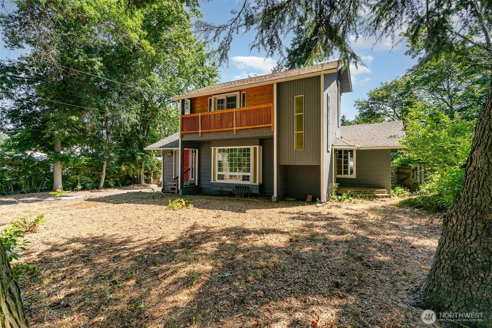 Property photo for 10564 14th Avenue S, Seattle photo 4