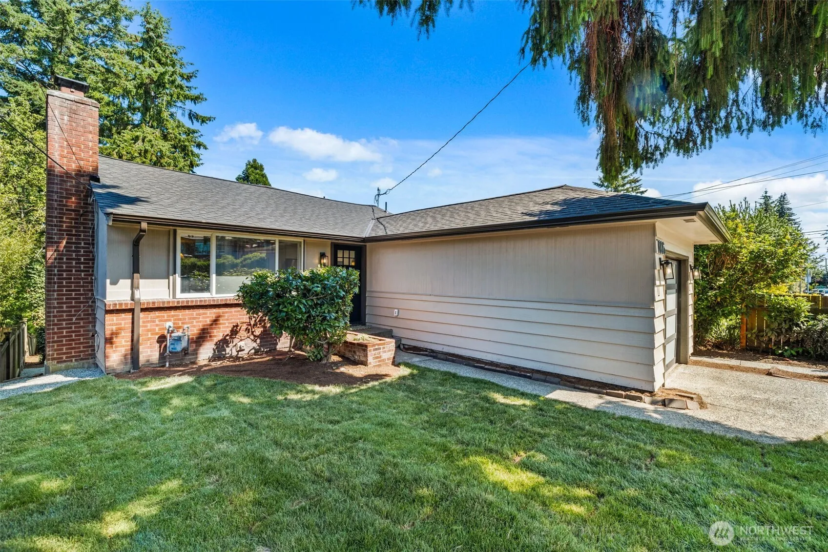 Property photo for 7006 20th Avenue Ne, Seattle photo 2