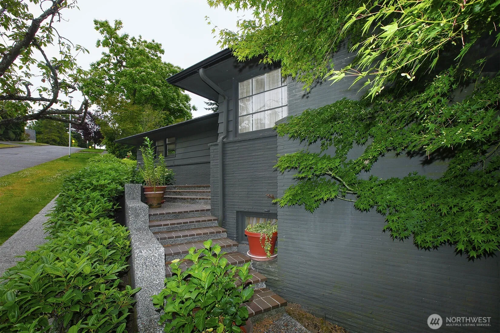 Property photo for 4203 Ne 38th Street, Seattle photo 3