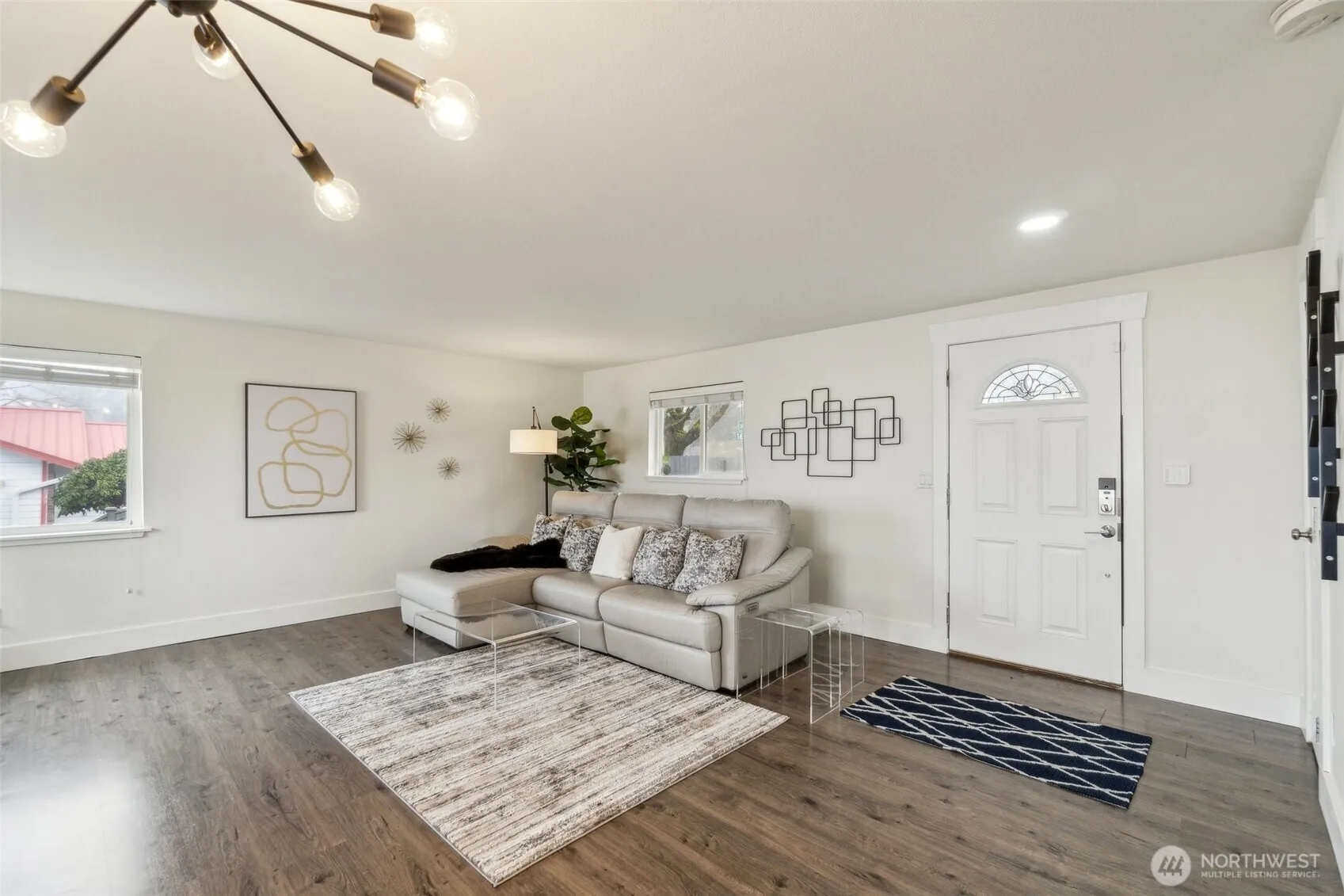 Property photo for 5467 16th Avenue Sw, Seattle photo 3