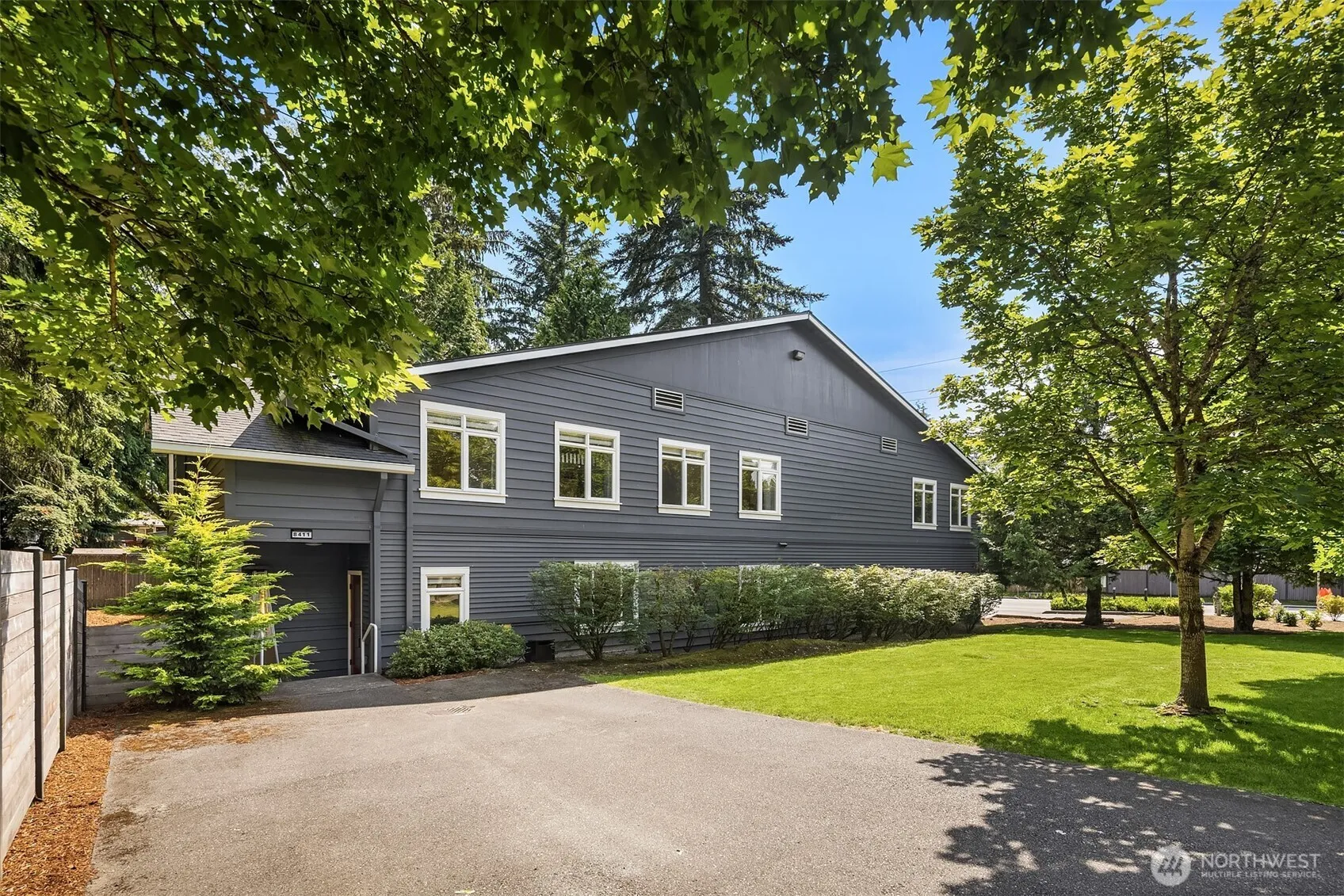 Property photo for 8411 Ne 141st Street, Kirkland photo 2