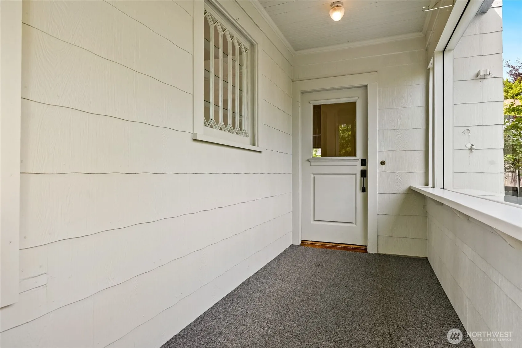 Property photo for 1306 Ne 68th Street, Seattle photo 3