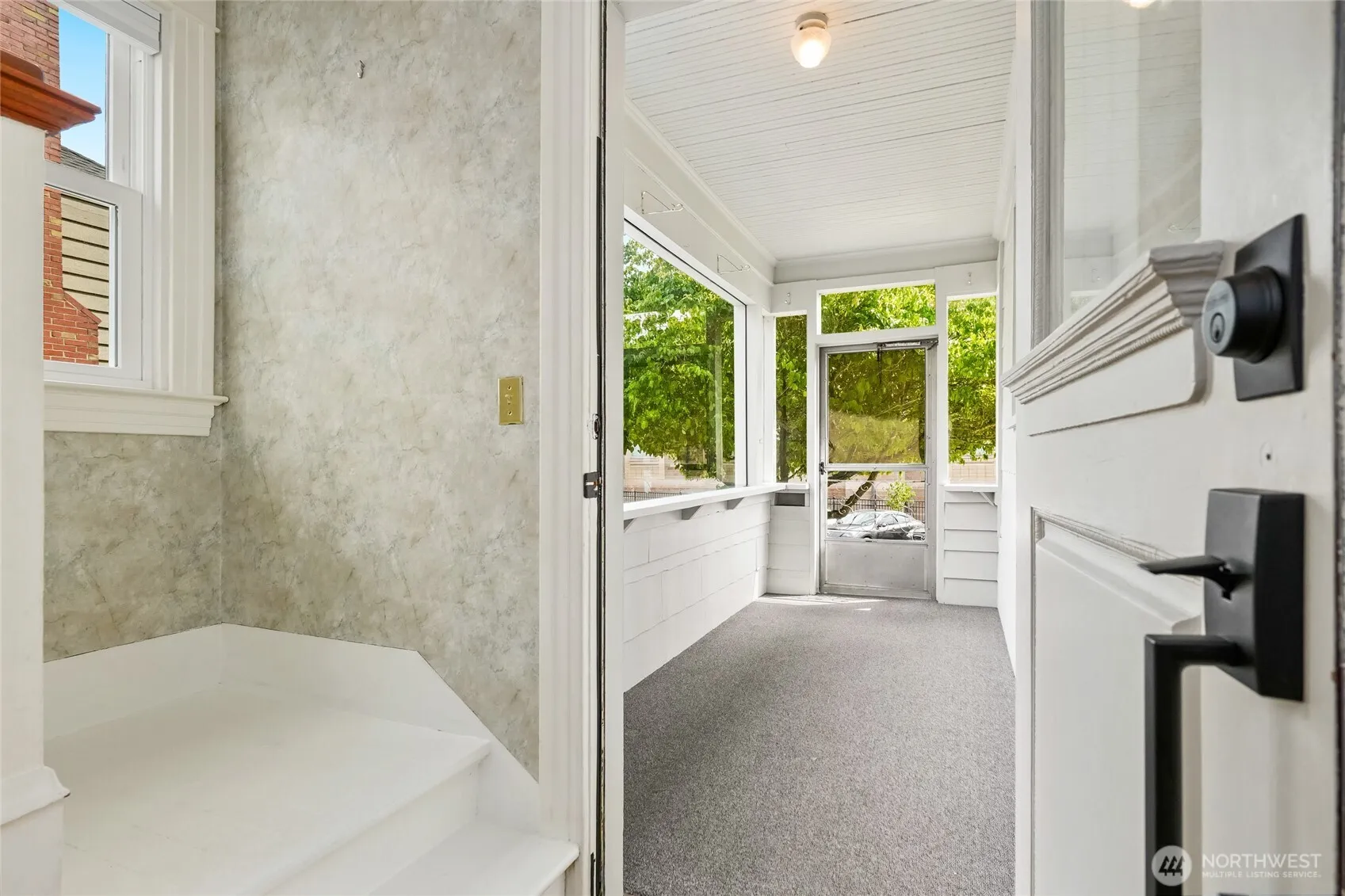 Property photo for 1306 Ne 68th Street, Seattle photo 4