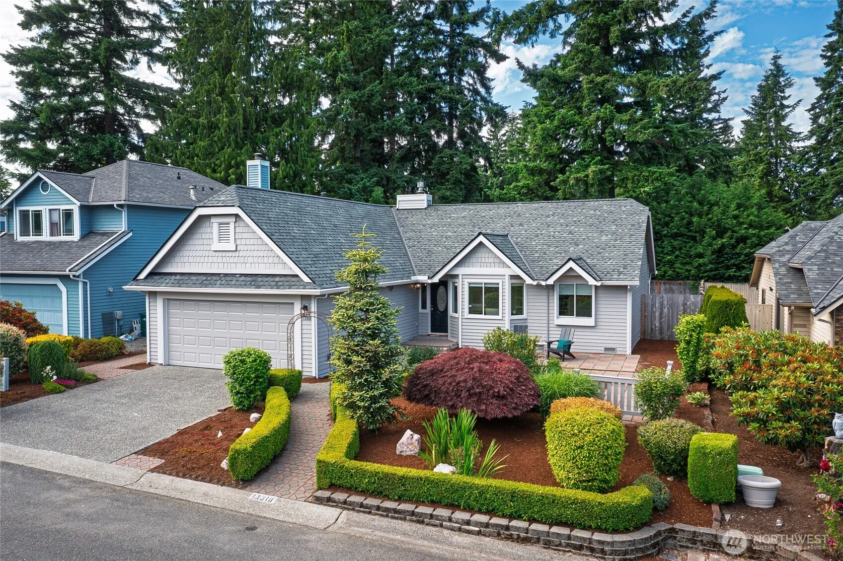 Property photo for 13318 Ne 69th Way, Redmond