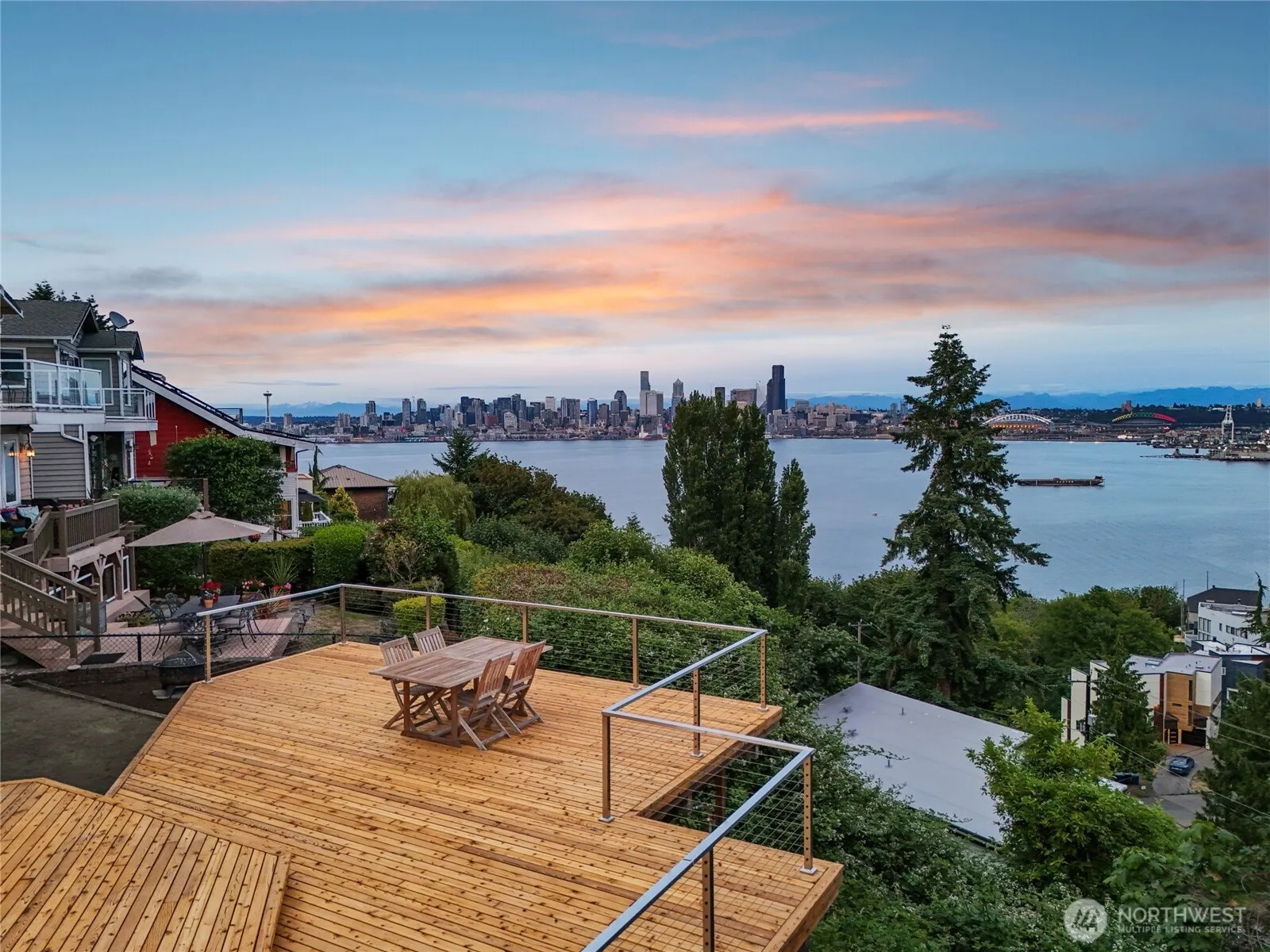 Property photo for 1634 Palm Avenue Sw, Seattle
