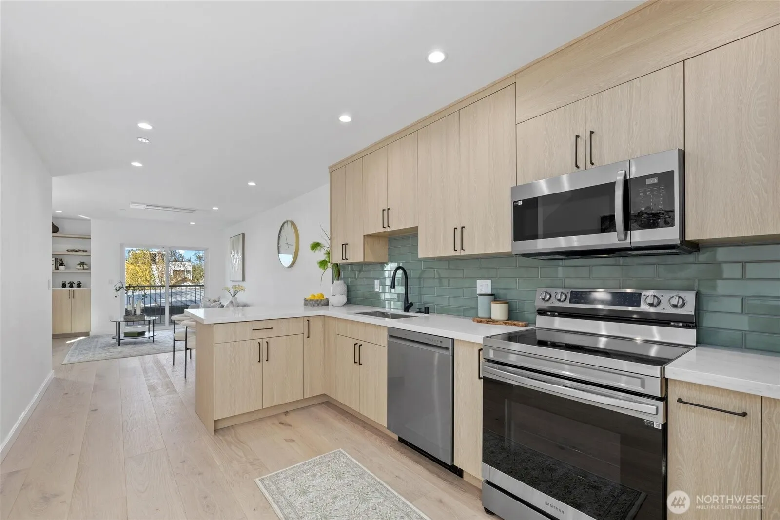 Property photo for 6032 42nd Avenue Sw #a, Seattle