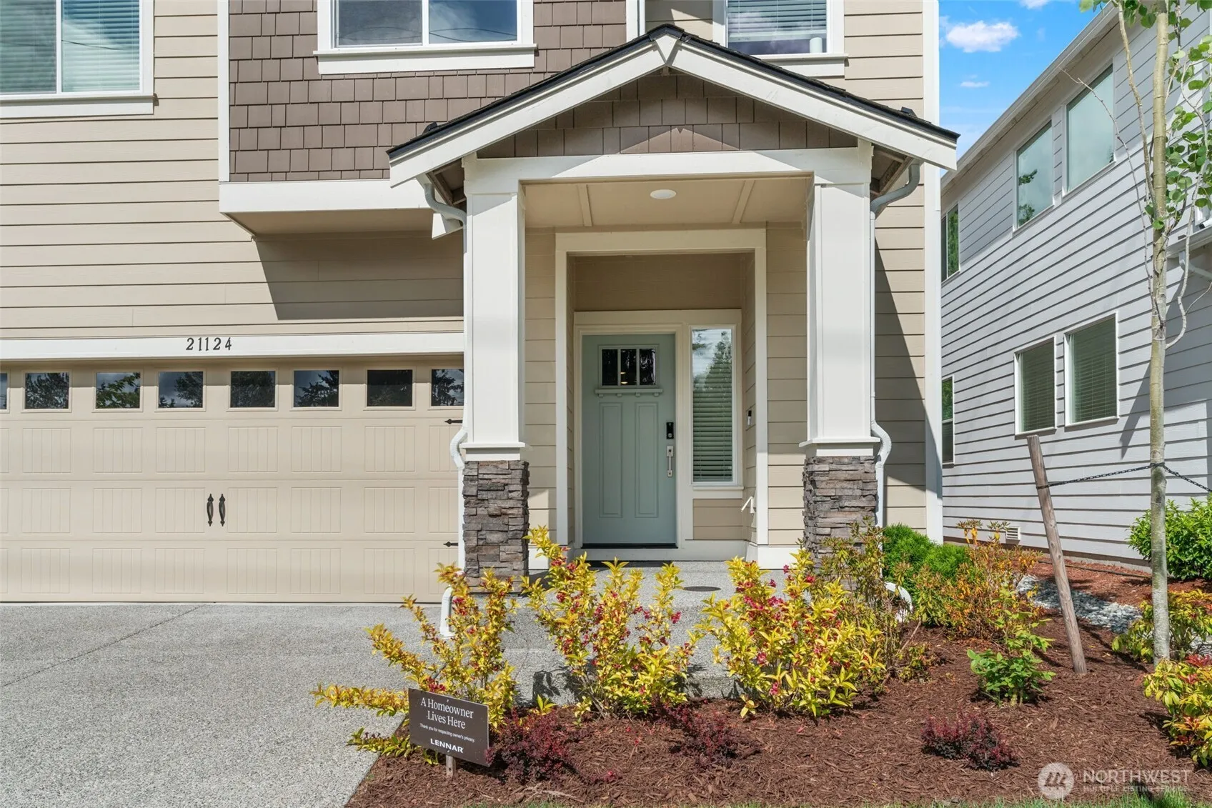 Property photo for 21124 42nd Drive Se, Bothell photo 3