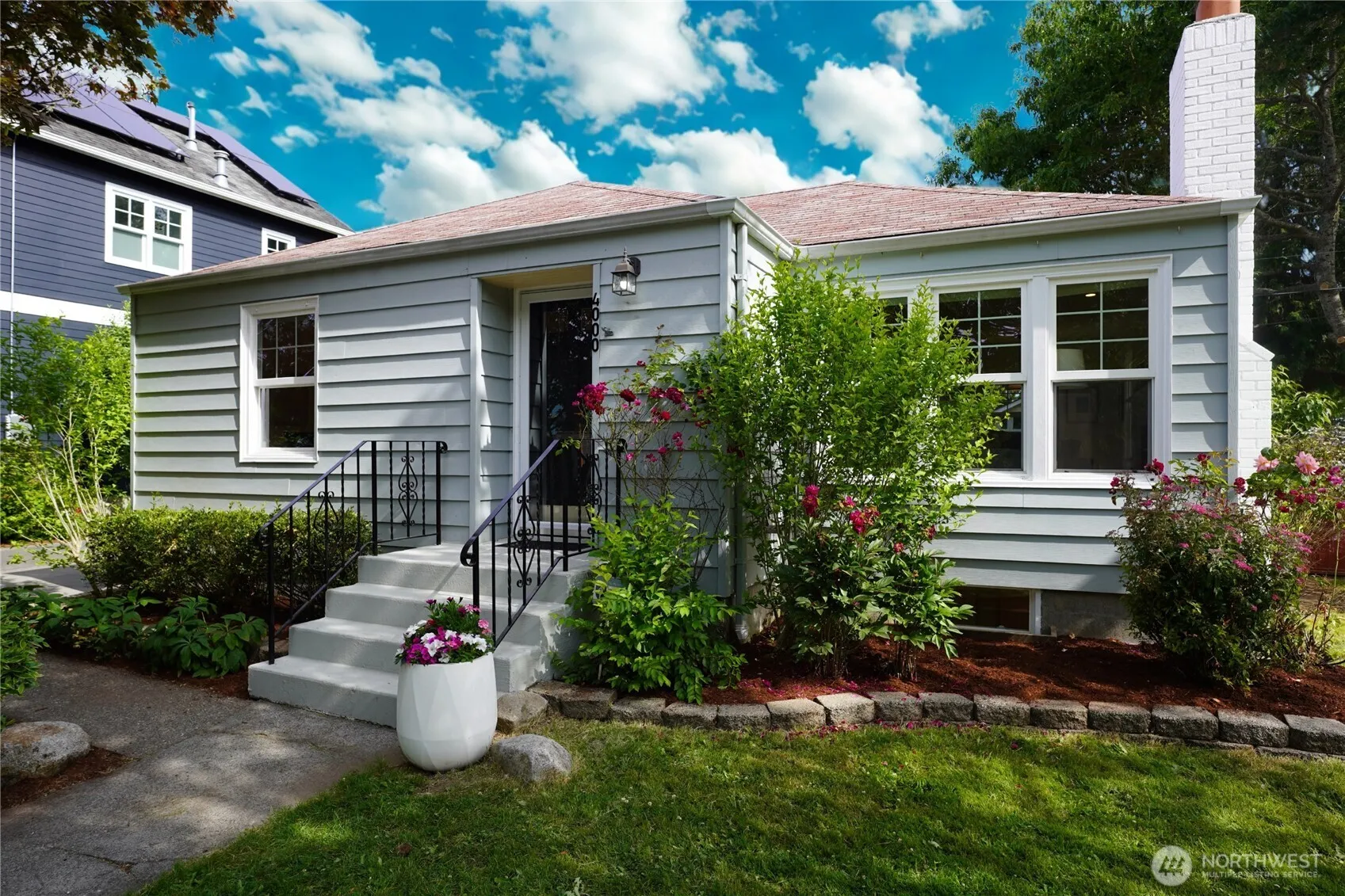 Property photo for 4000 Sw Hanford Street, Seattle