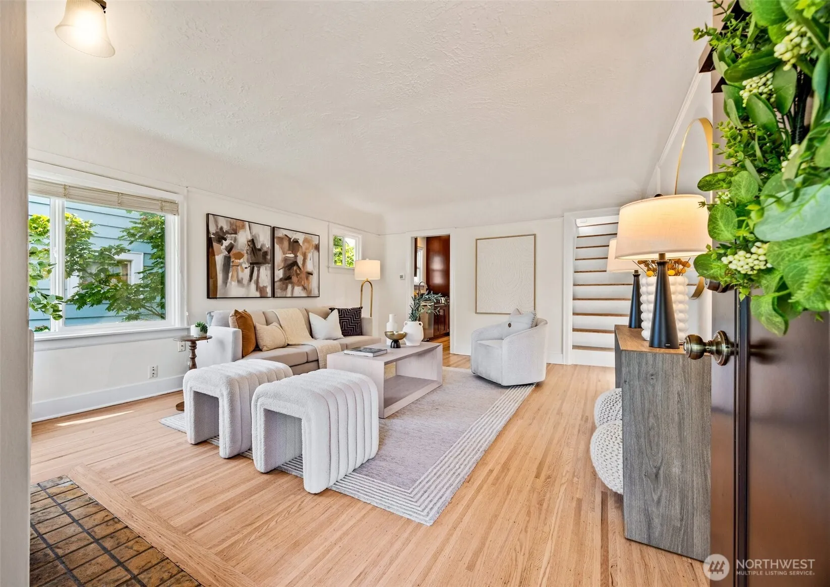 Property photo for 6543 12th Avenue Nw, Seattle photo 3