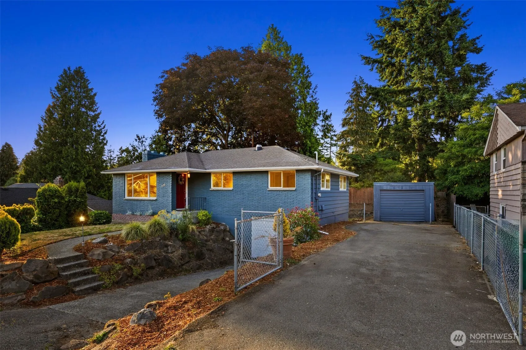 Property photo for 2810 Sw 112th Street, Seattle photo 2