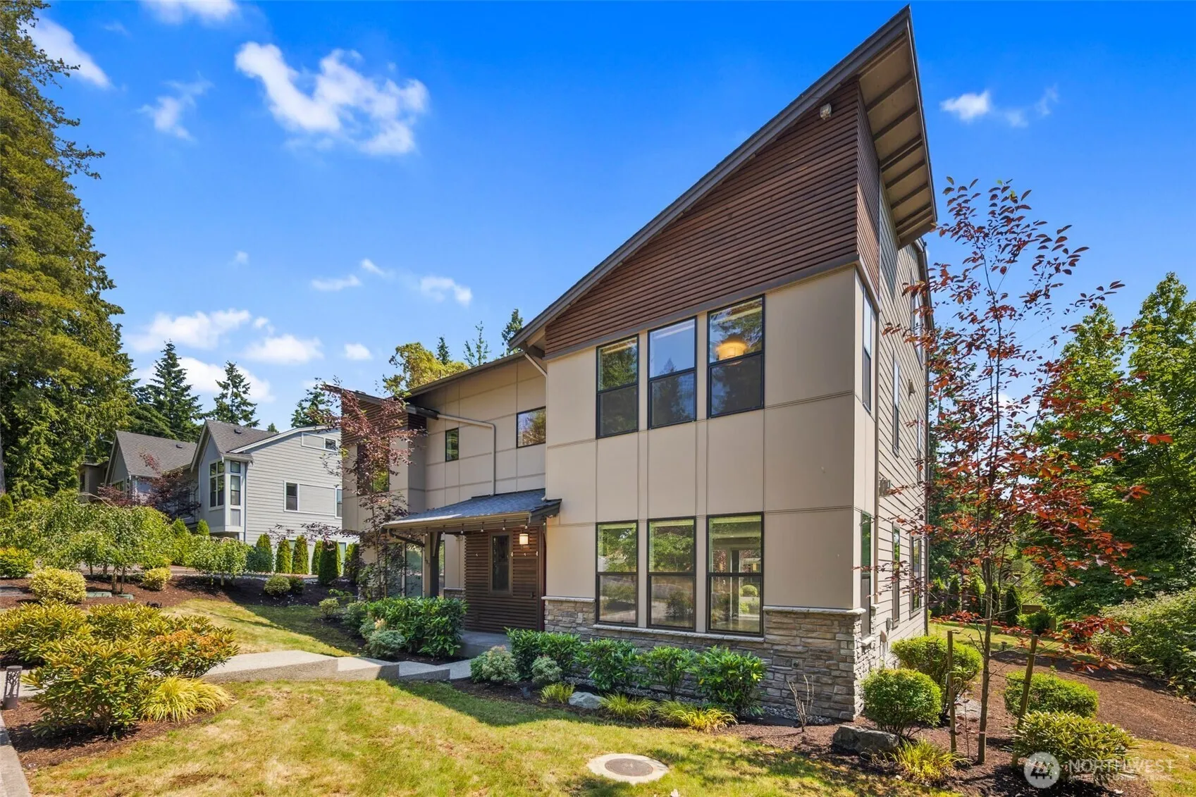 587 155th Place Ne, Bellevue, Washington 98007