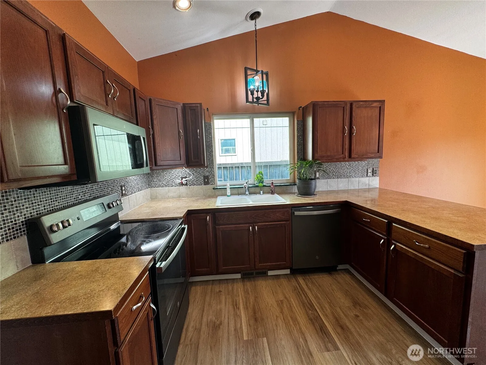 Property photo for 427 Stadium Loop, Napavine photo 4