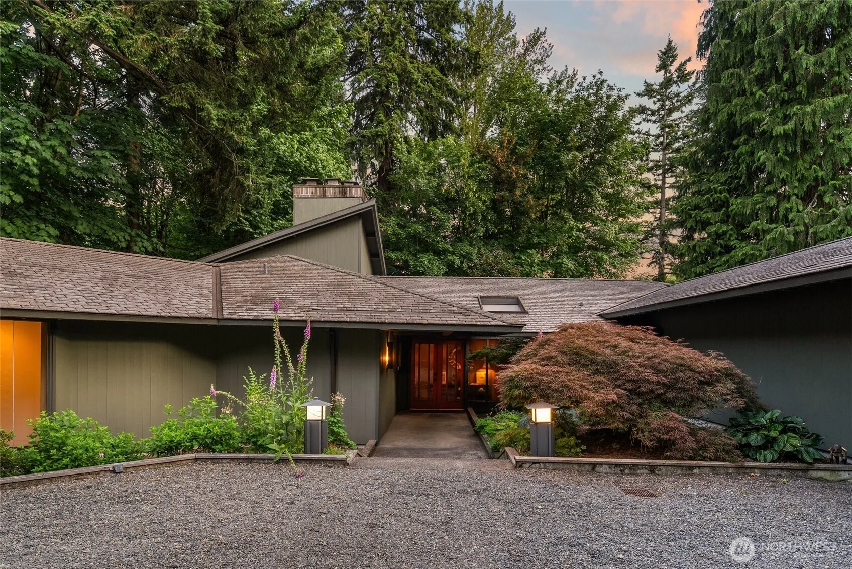 Property photo for 2949 Orange Street Se, Olympia photo 4