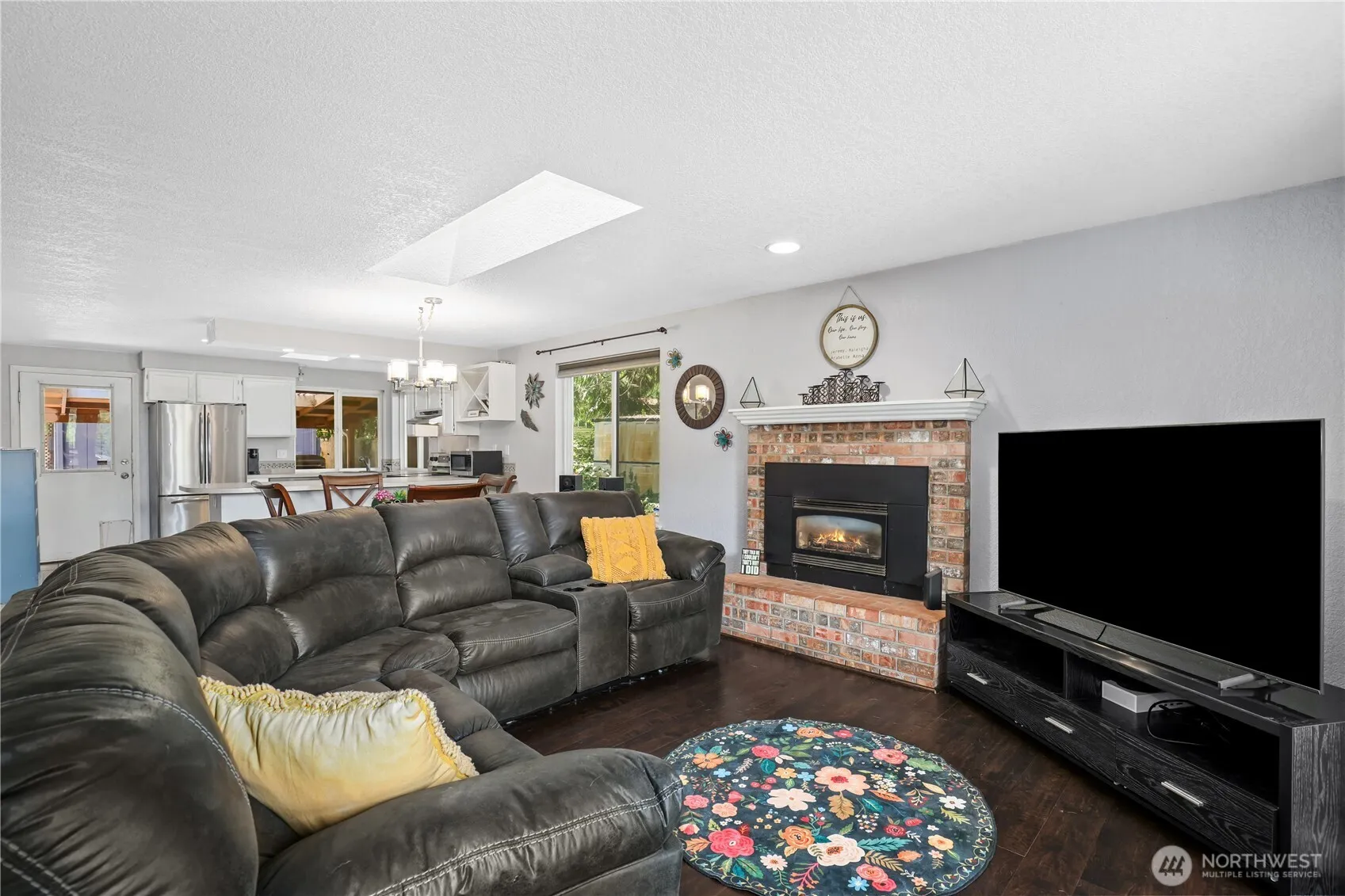 Property photo for 10110 Whitecap Drive Nw, Olympia photo 4