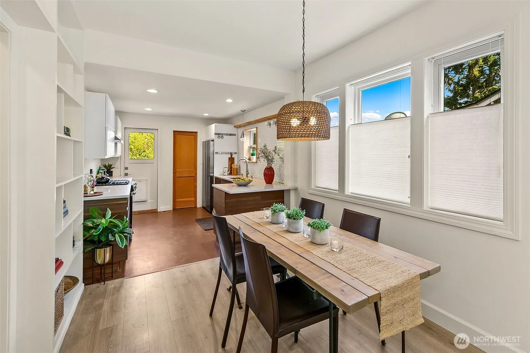 Property photo for 8608 12th Avenue Sw, Seattle photo 4
