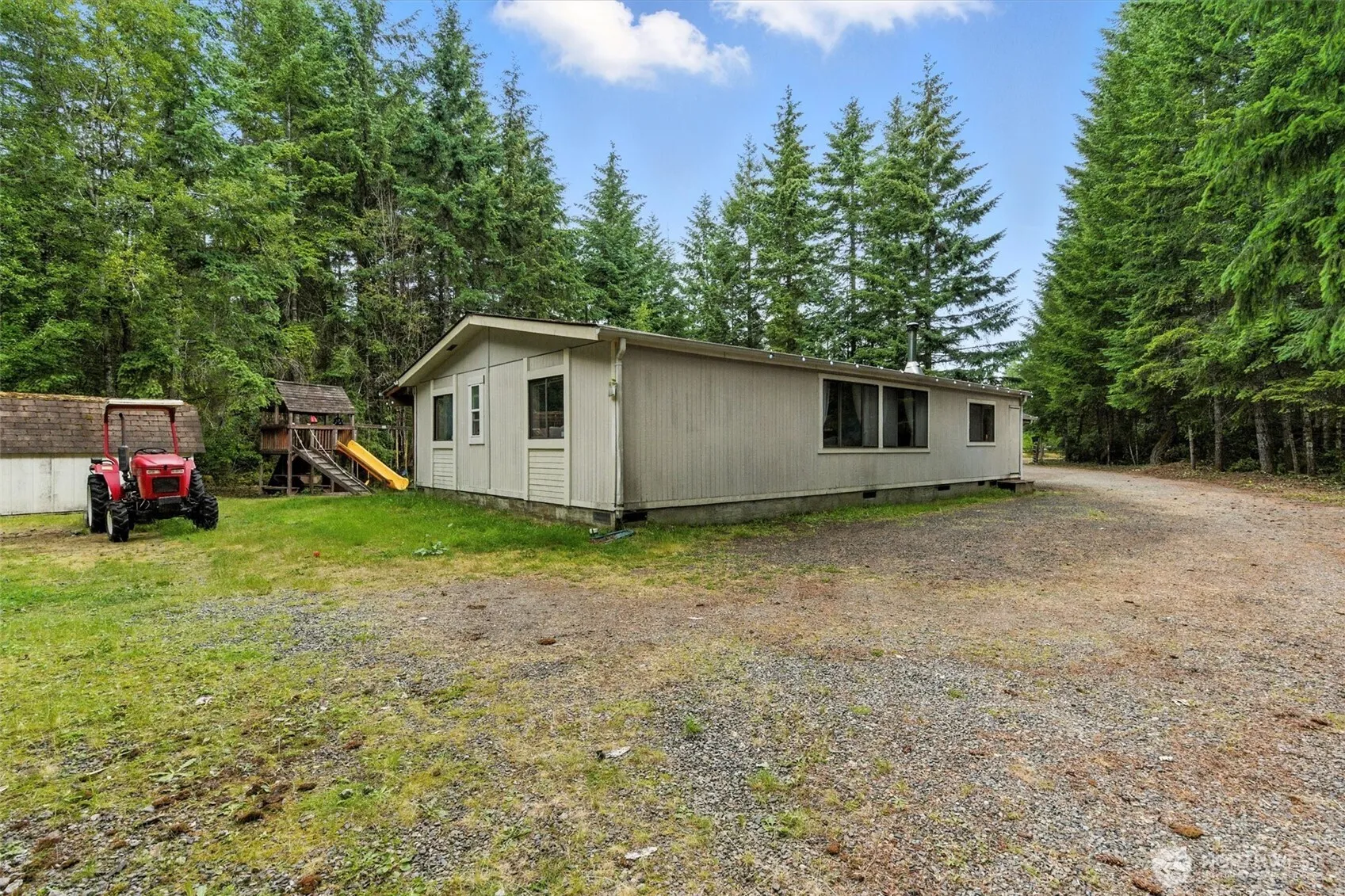 Property photo for 10535 Fairview Boulevard Sw, Port Orchard photo 2