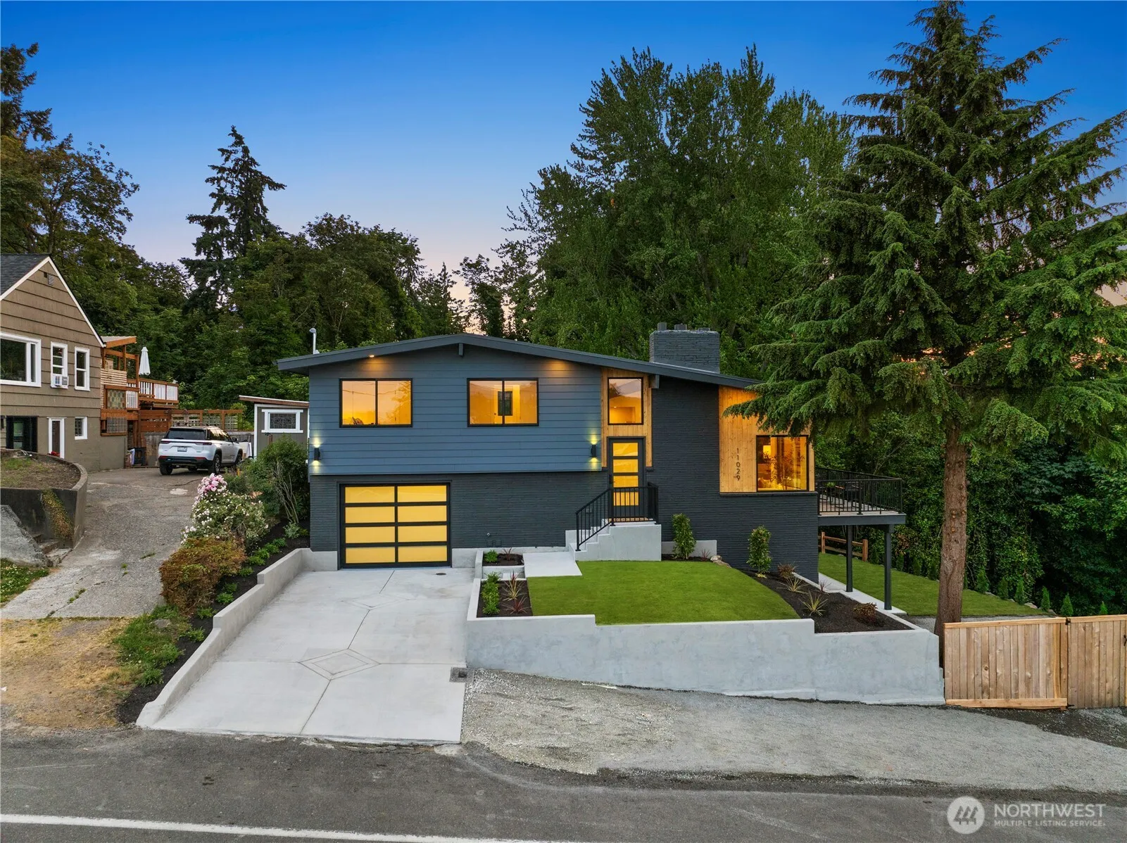 Property photo for 11029 84th Avenue S, Seattle photo 3
