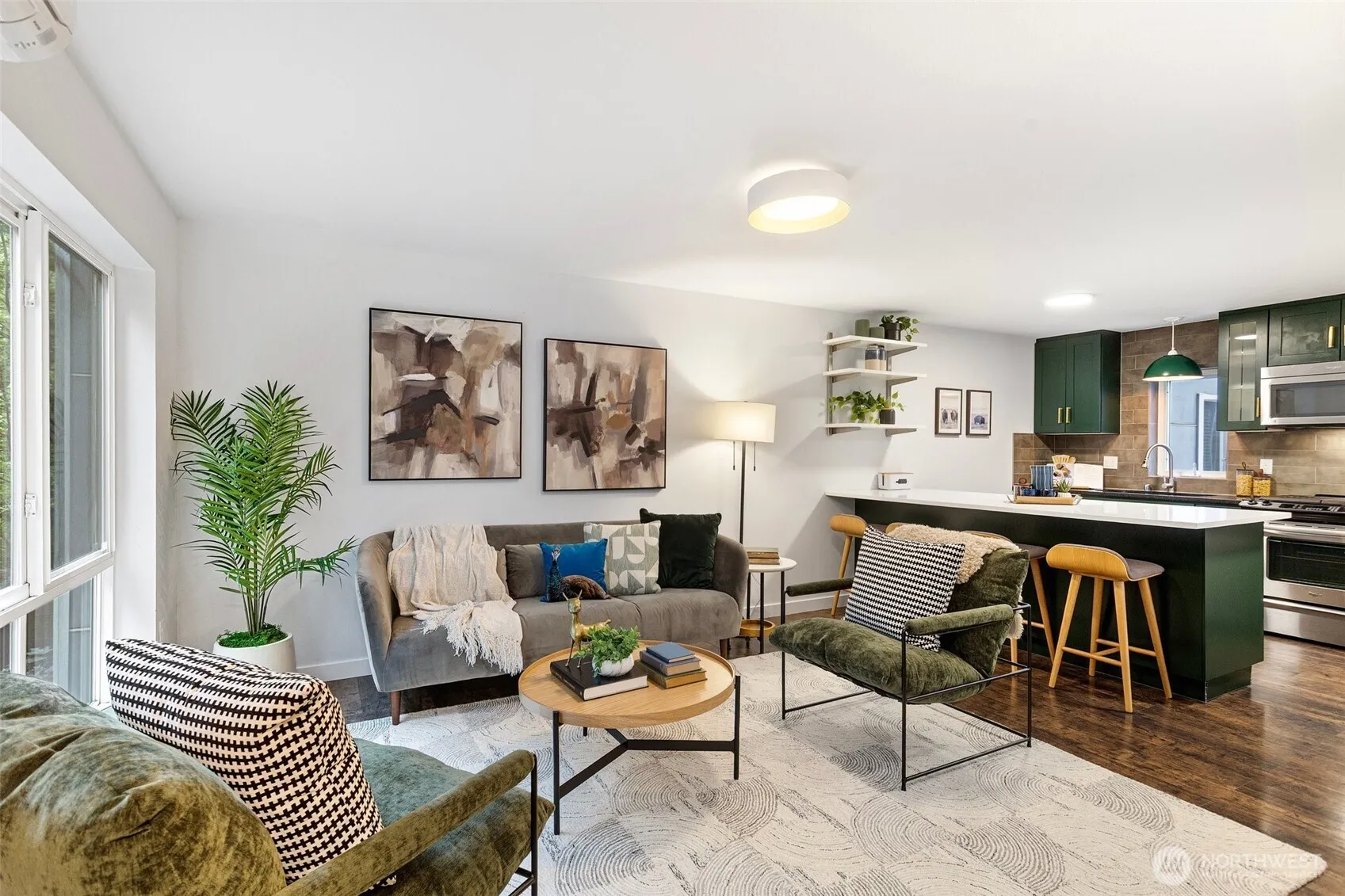 Property photo for 1541 18th Avenue S, Seattle
