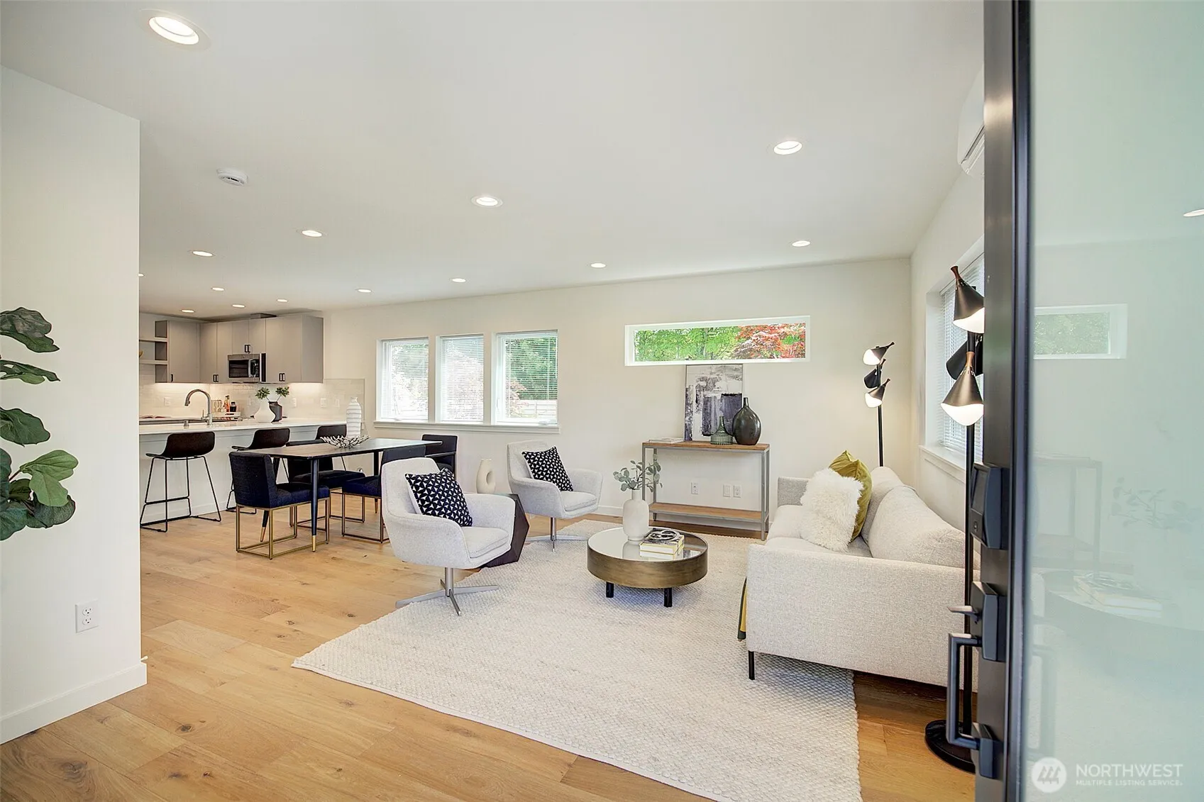 Property photo for 2904 W Bertona Street, Seattle photo 3