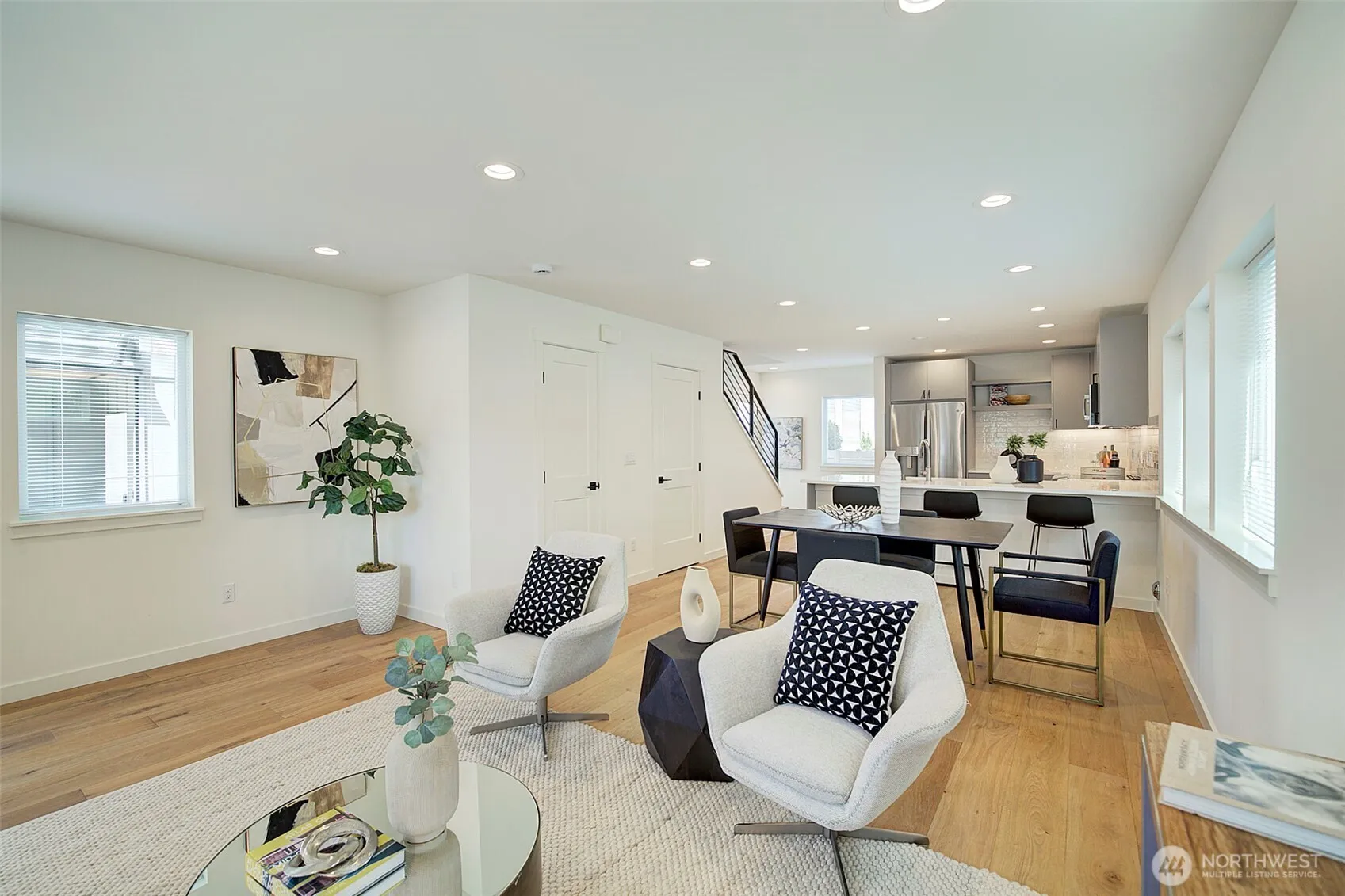Property photo for 2904 W Bertona Street, Seattle photo 5