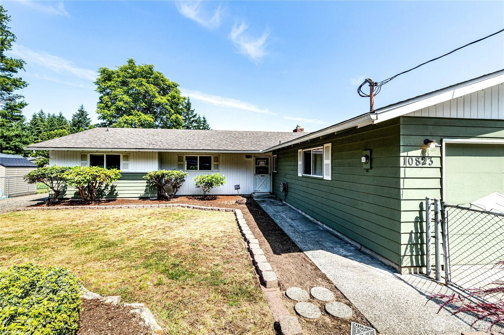 Property photo for 10823 35th Avenue Se, Everett photo 3