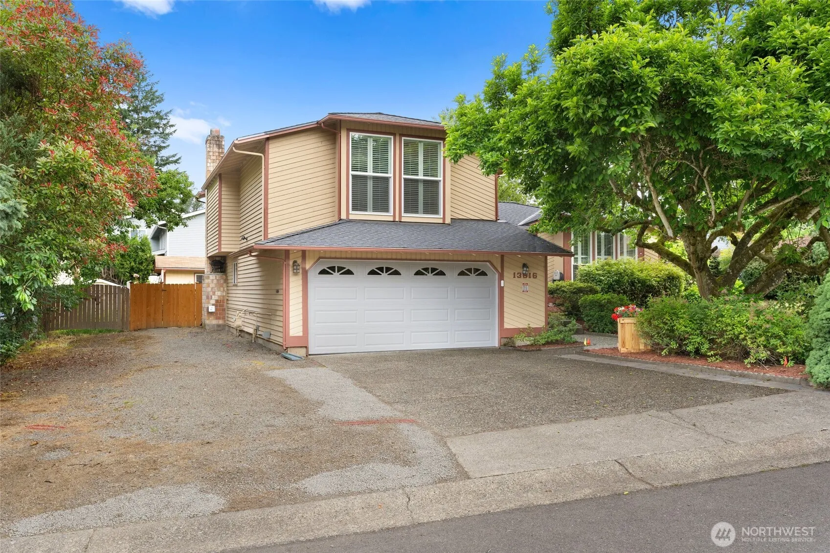 Property photo for 13616 Se 239th Street, Kent